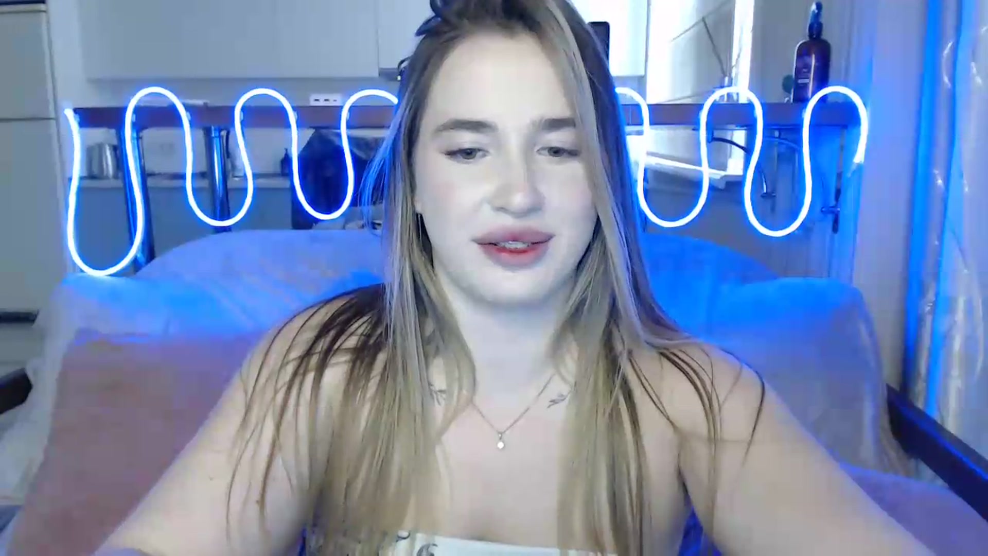 Gallery image thumbnail from Alaya_Wink's myfreecams stream on, 09/19/2026, 13:18 image 4 of 20
