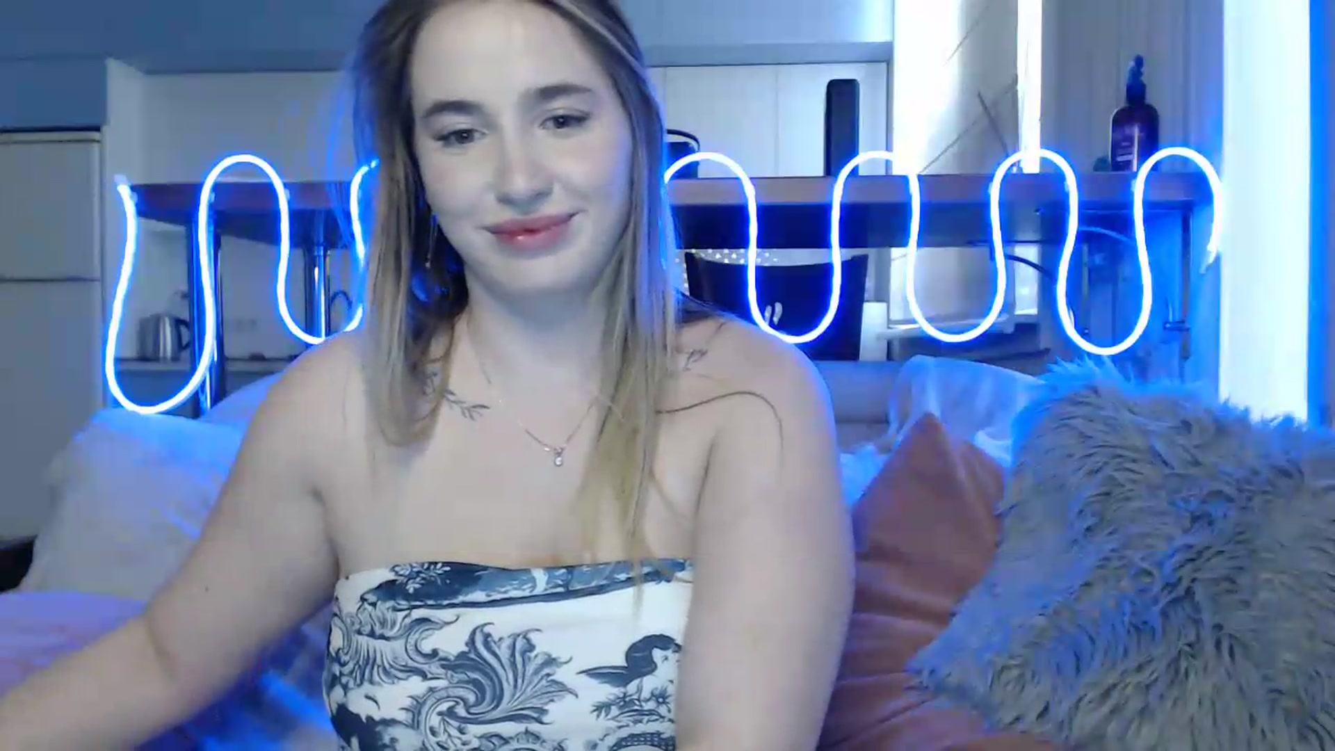 Gallery image thumbnail from Alaya_Wink's myfreecams stream on, 09/19/2026, 15:11 image 13 of 20