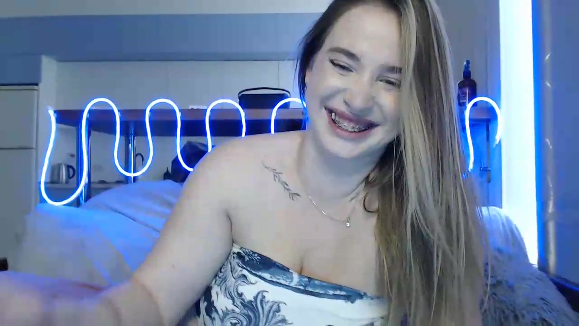 Gallery image thumbnail from Alaya_Wink's myfreecams stream on, 09/19/2026, 15:11 image 5 of 20