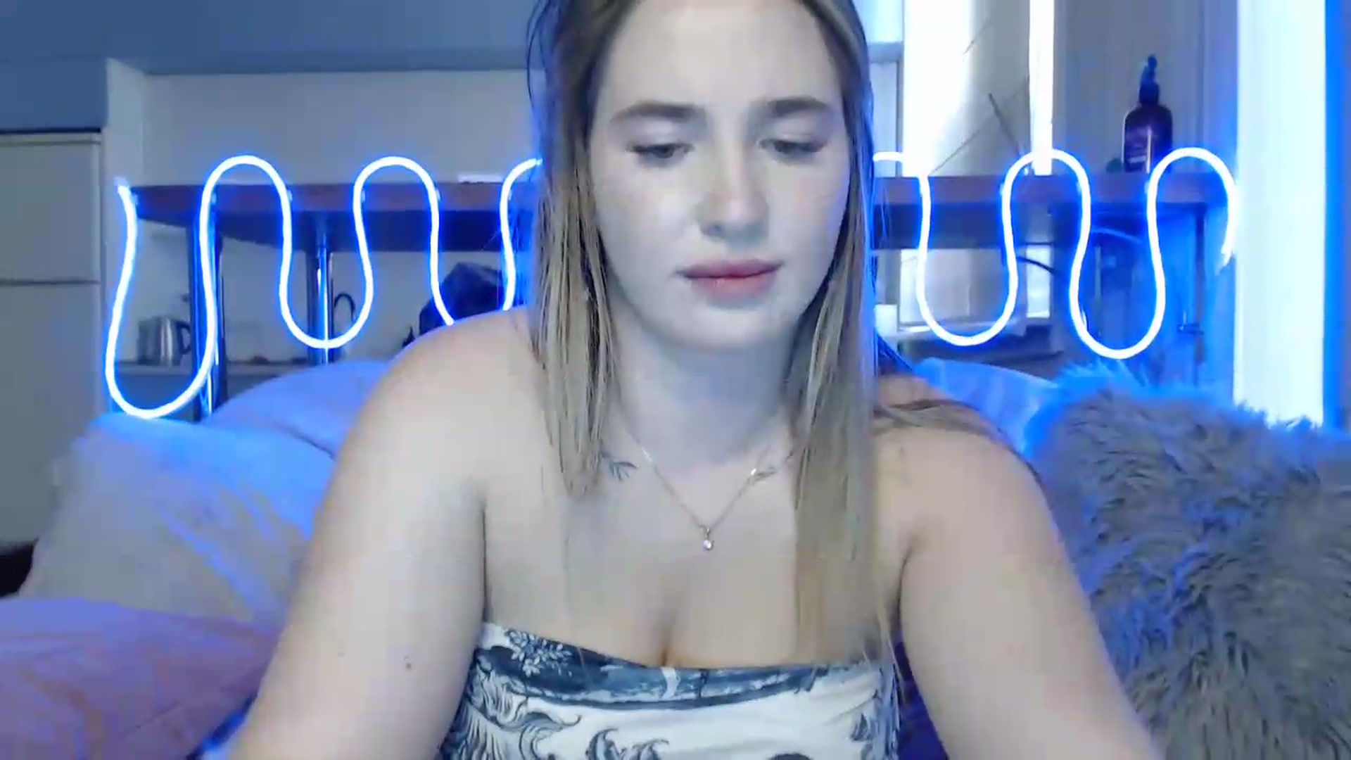 Gallery image thumbnail from Alaya_Wink's myfreecams stream on, 09/19/2026, 15:11 image 12 of 20