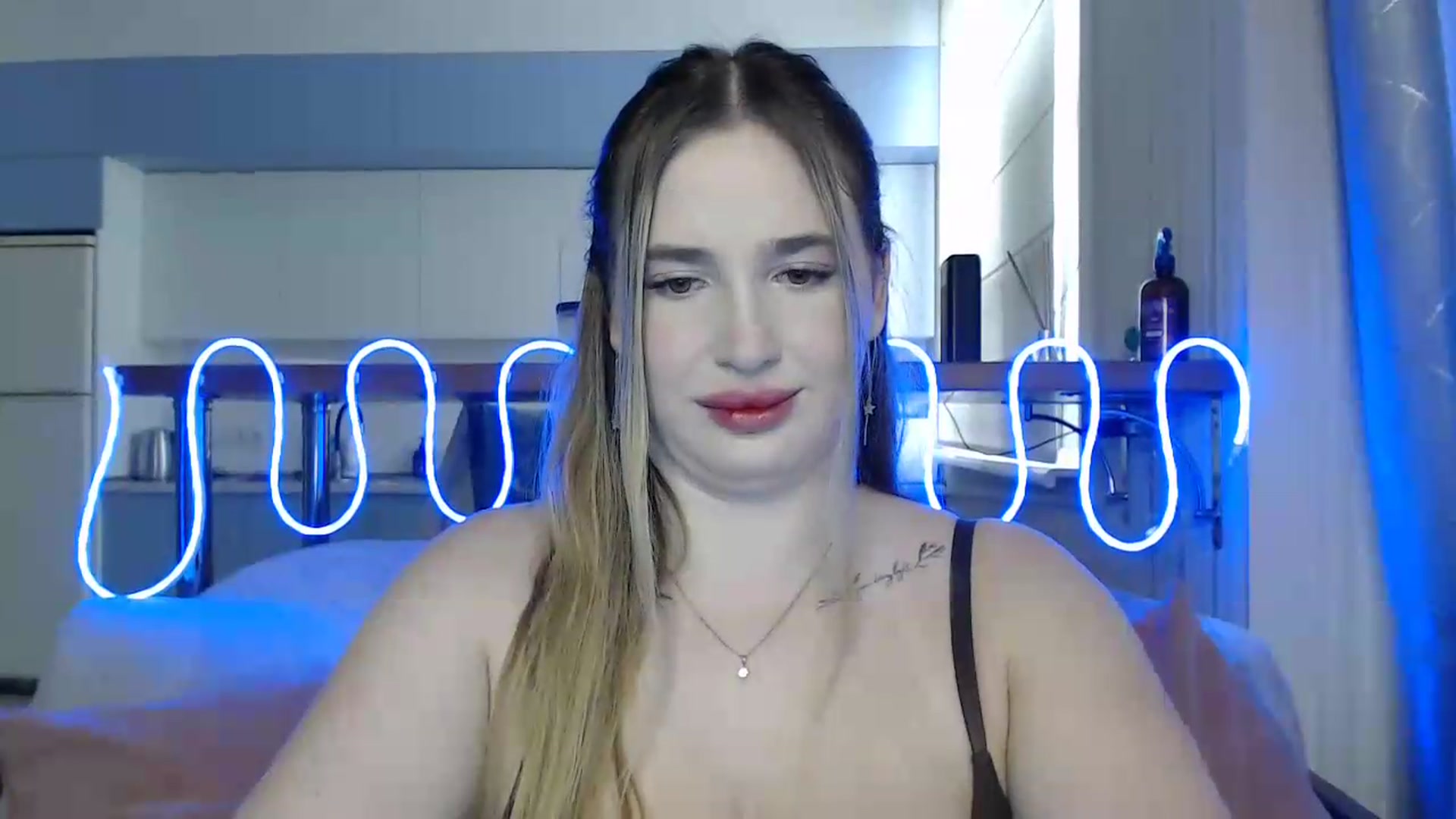 Gallery image thumbnail from Alaya_Wink's myfreecams stream on, 09/22/2026, 12:04 image 15 of 20