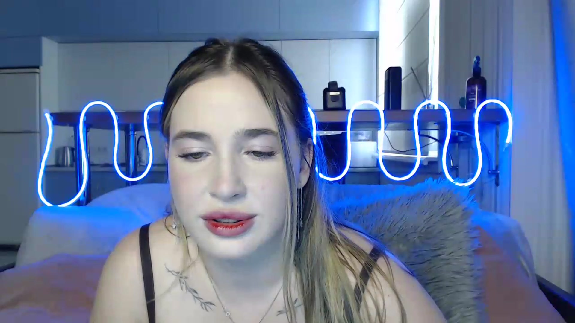 Gallery image thumbnail from Alaya_Wink's myfreecams stream on, 09/22/2026, 13:42 image 10 of 20
