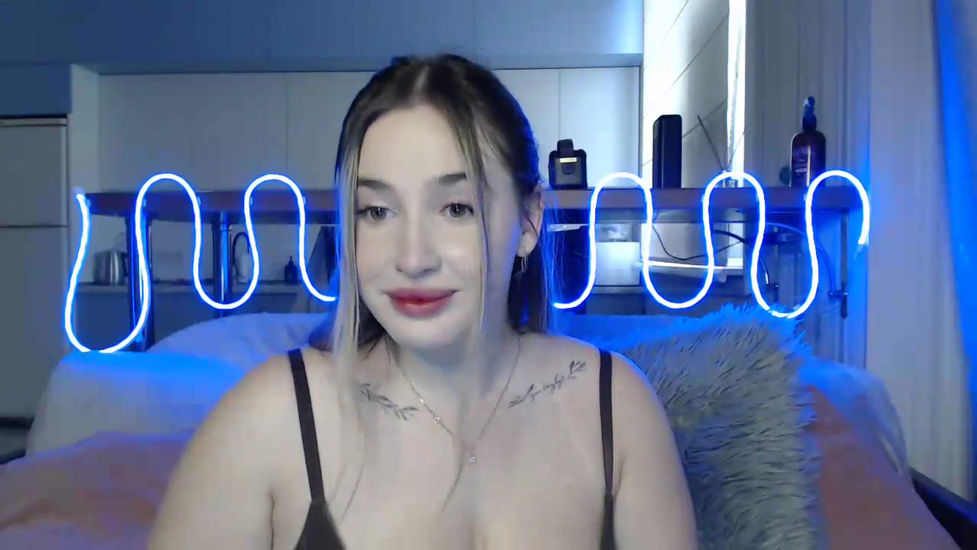 Gallery image thumbnail from Alaya_Wink's myfreecams stream on, 09/22/2026, 13:42 image 12 of 20