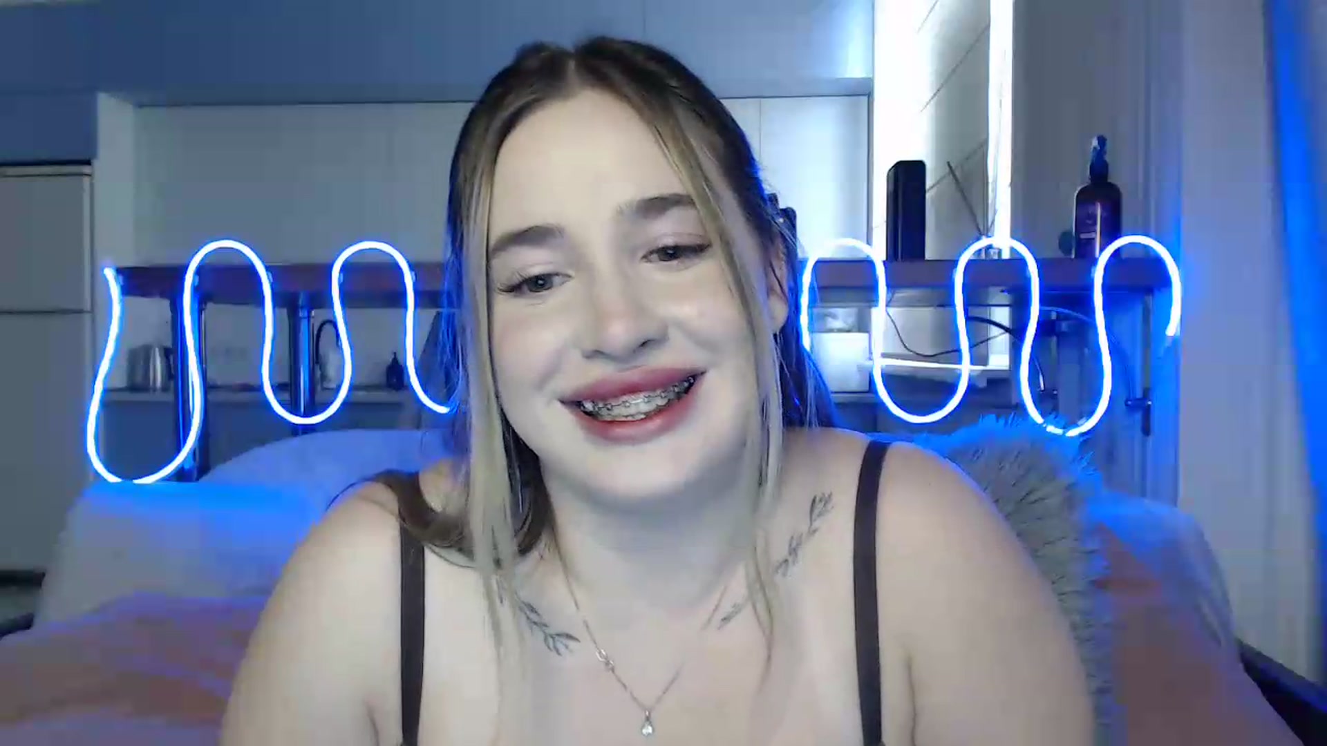Gallery image thumbnail from Alaya_Wink's myfreecams stream on, 09/22/2026, 13:42 image 8 of 20