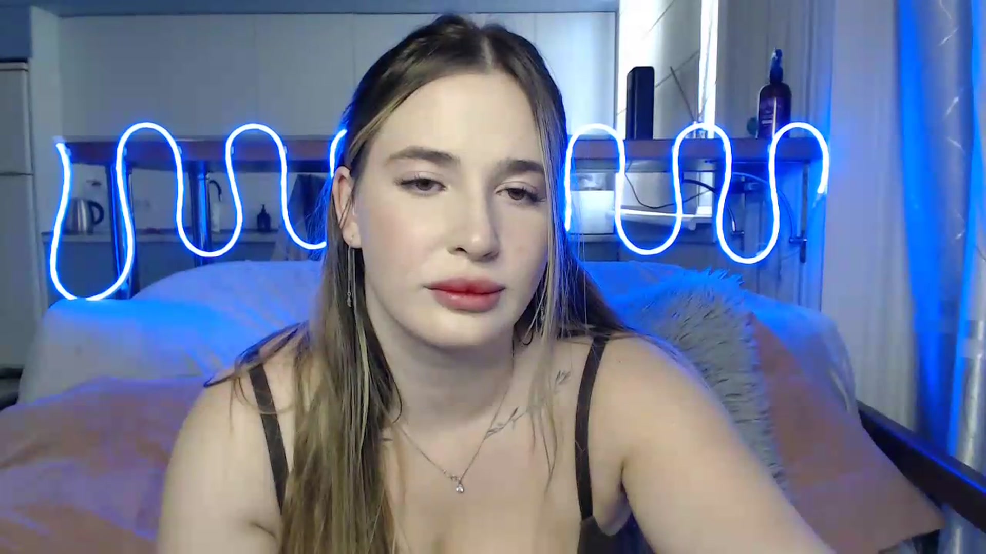 Gallery image thumbnail from Alaya_Wink's myfreecams stream on, 09/22/2026, 15:46 image 2 of 20