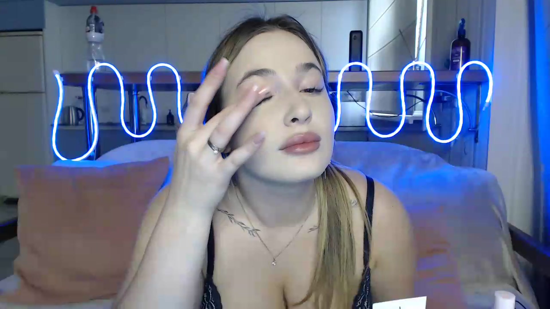 Gallery image thumbnail from Alaya_Wink's myfreecams stream on, 09/23/2026, 11:55 image 10 of 20