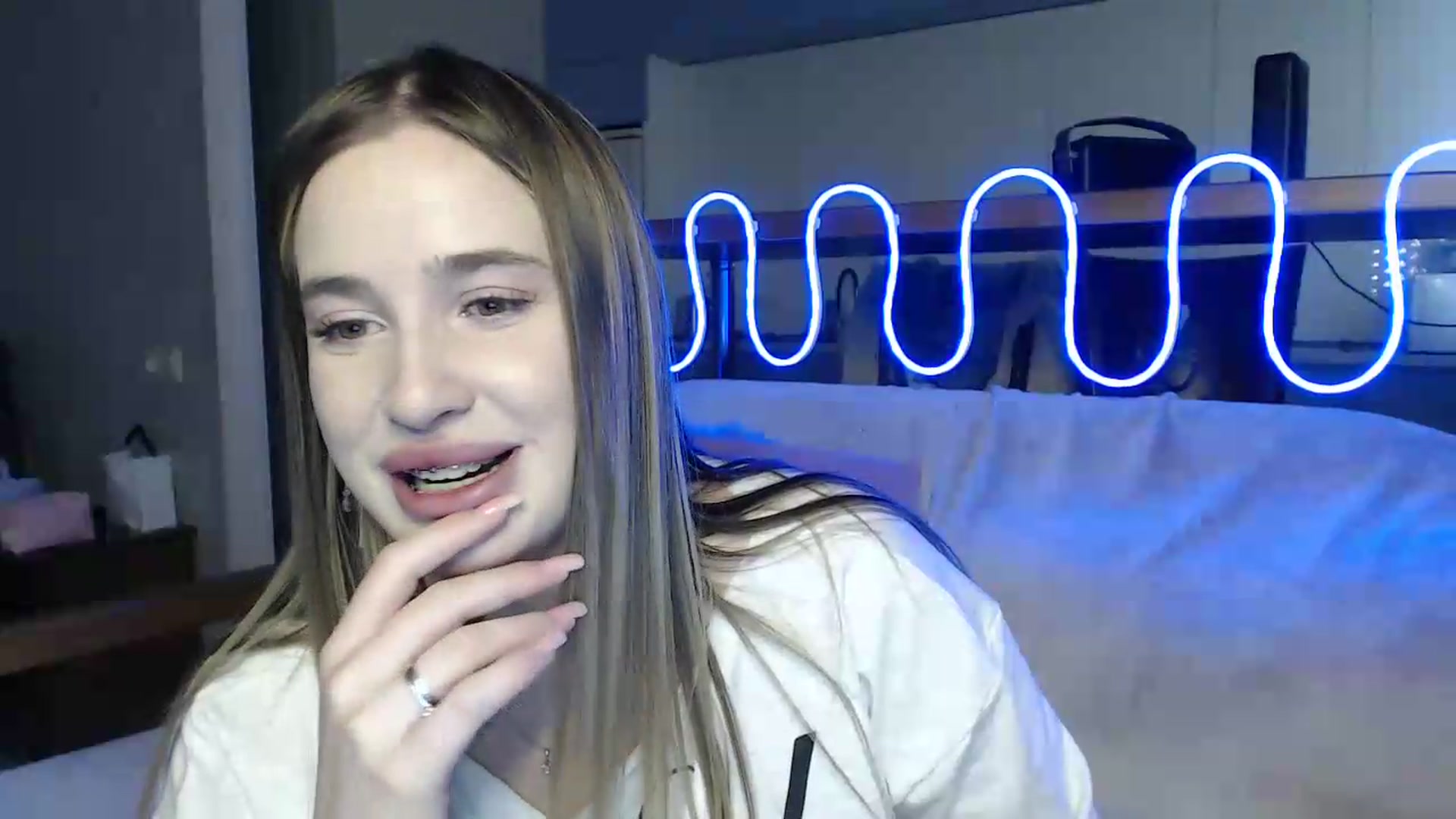 Gallery image thumbnail from Alaya_Wink's myfreecams stream on, 09/23/2026, 13:50 image 4 of 20