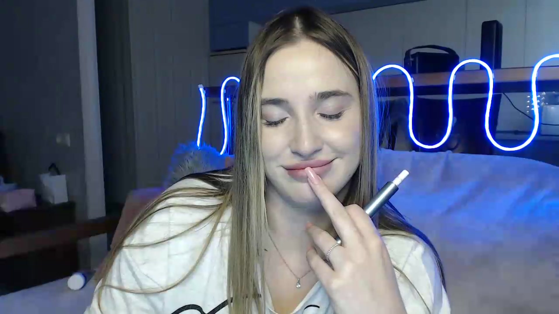 Gallery image thumbnail from Alaya_Wink's myfreecams stream on, 09/23/2026, 13:50 image 19 of 20