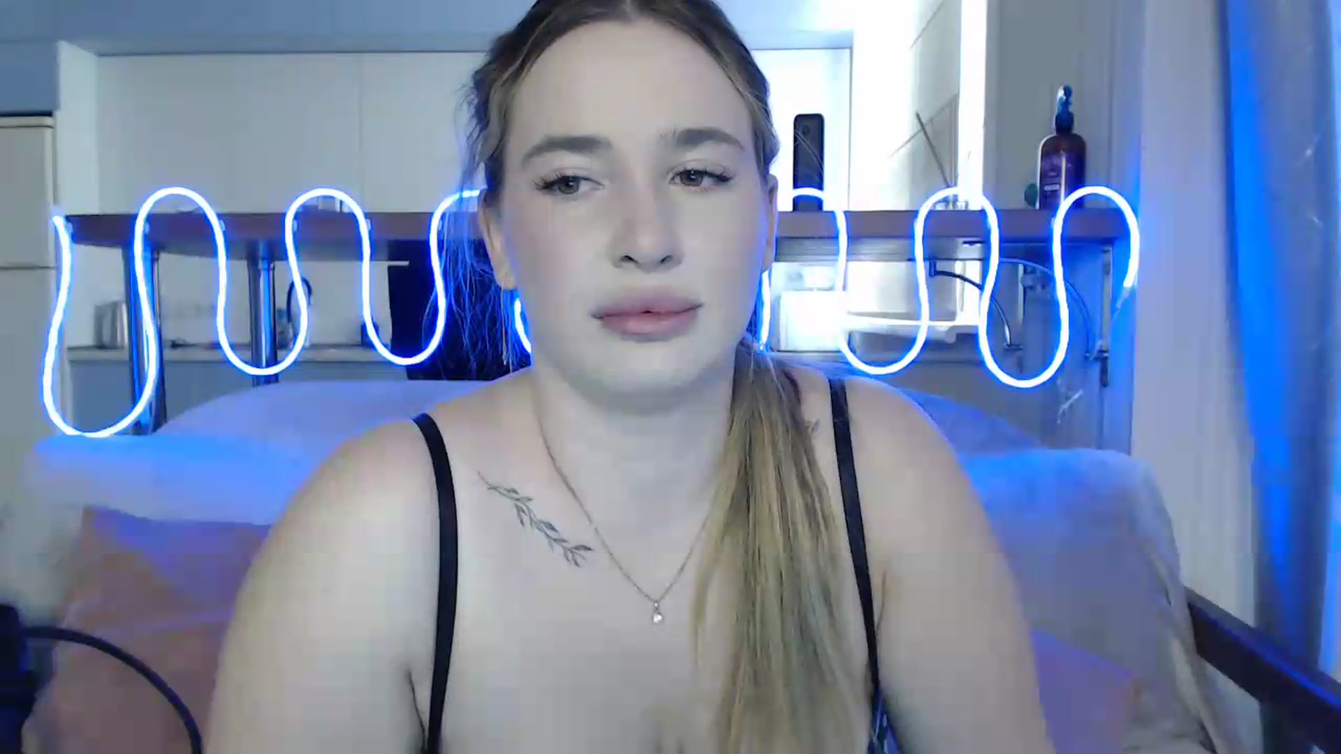 Gallery image thumbnail from Alaya_Wink's myfreecams stream on, 09/24/2026, 11:02 image 17 of 20