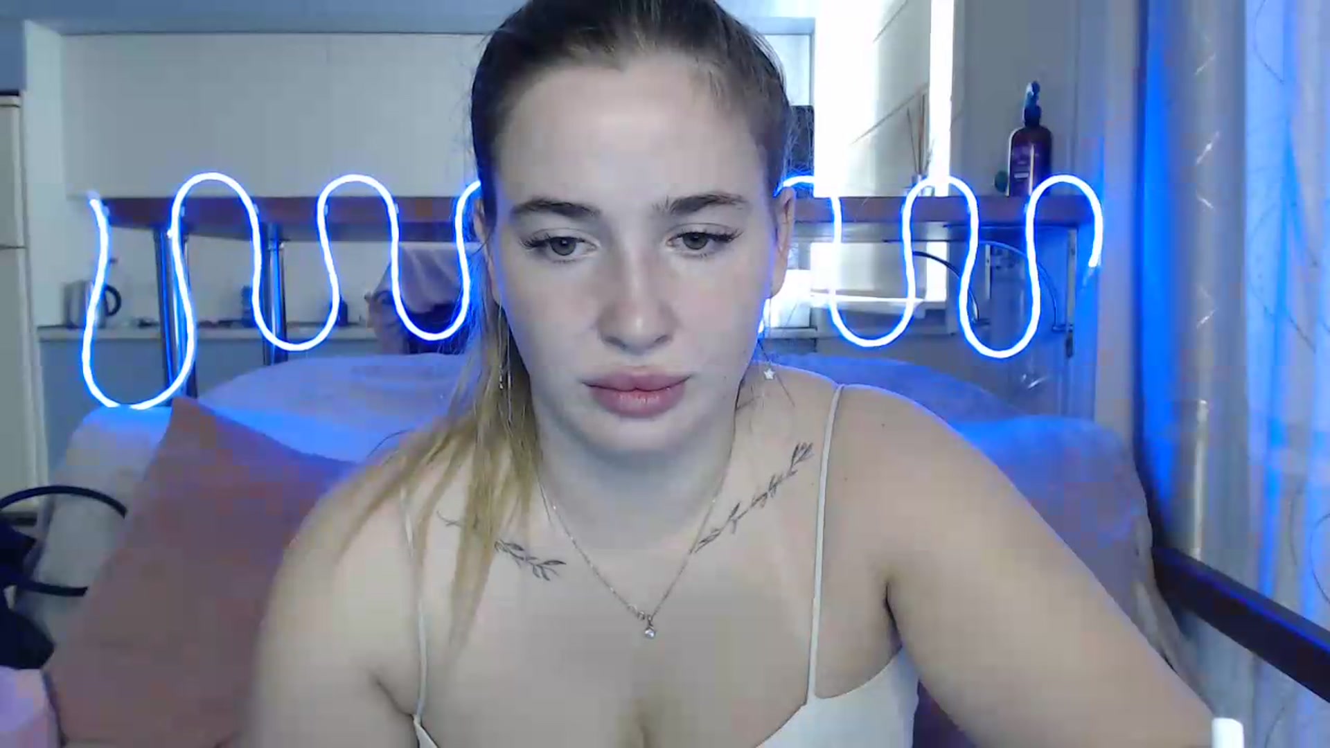 Gallery image thumbnail from Alaya_Wink's myfreecams stream on, 09/25/2026, 09:17 image 10 of 20