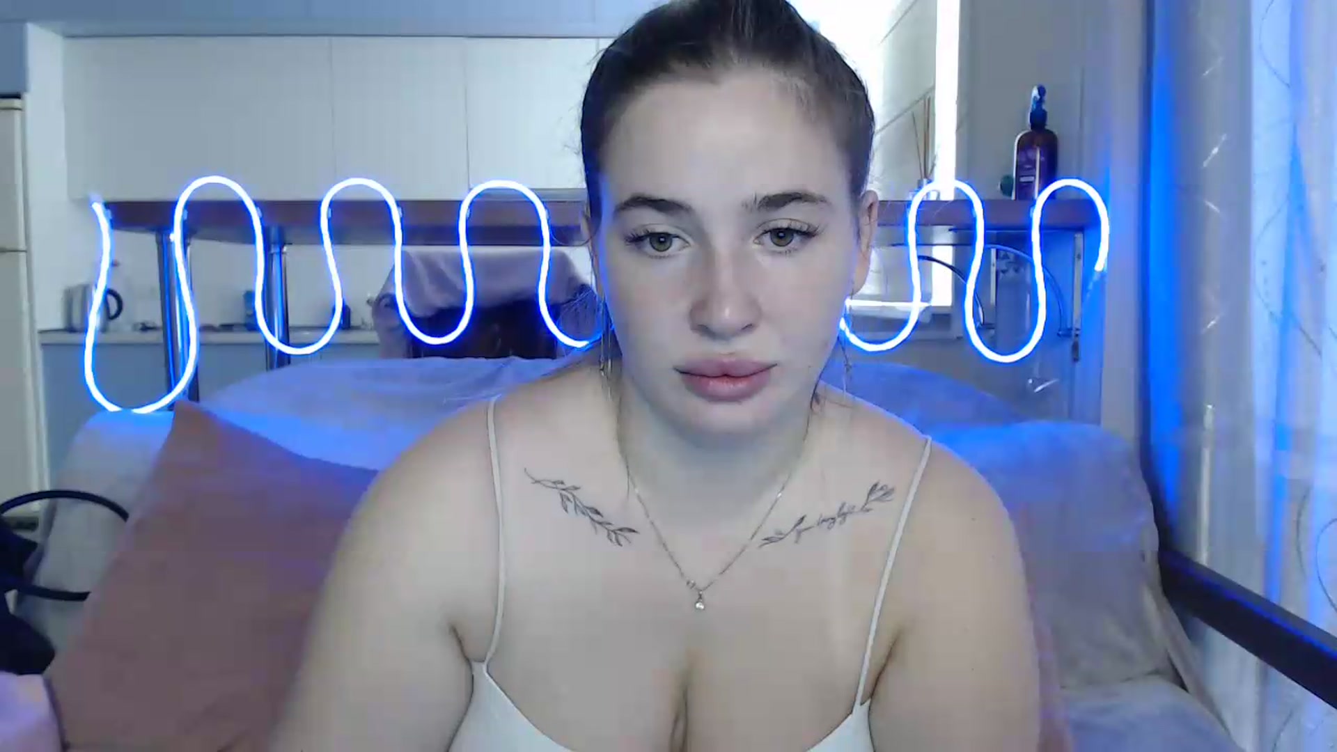 Gallery image thumbnail from Alaya_Wink's myfreecams stream on, 09/25/2026, 09:17 image 6 of 20