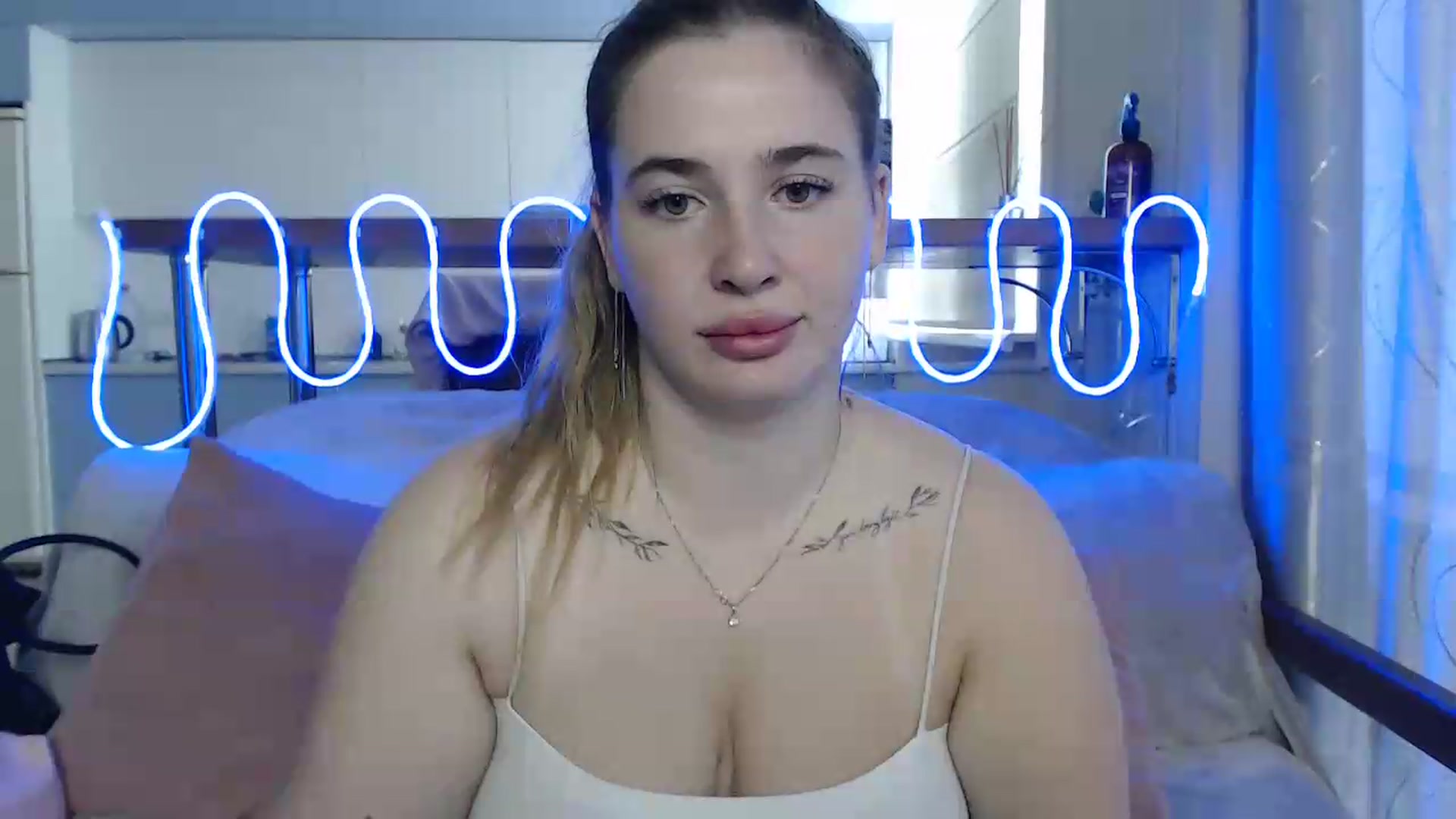 Gallery image thumbnail from Alaya_Wink's myfreecams stream on, 09/25/2026, 09:17 image 7 of 20