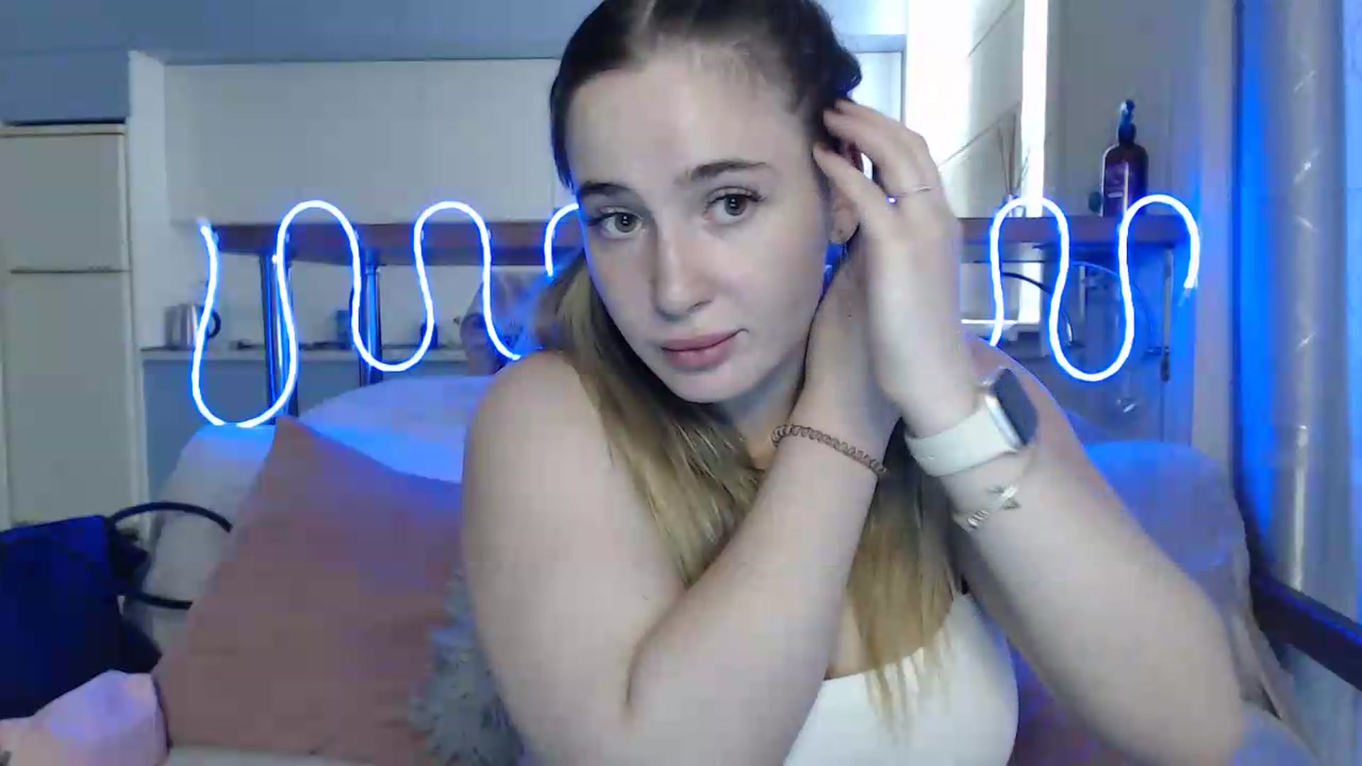 Gallery image thumbnail from Alaya_Wink's myfreecams stream on, 09/25/2026, 09:17 image 17 of 20
