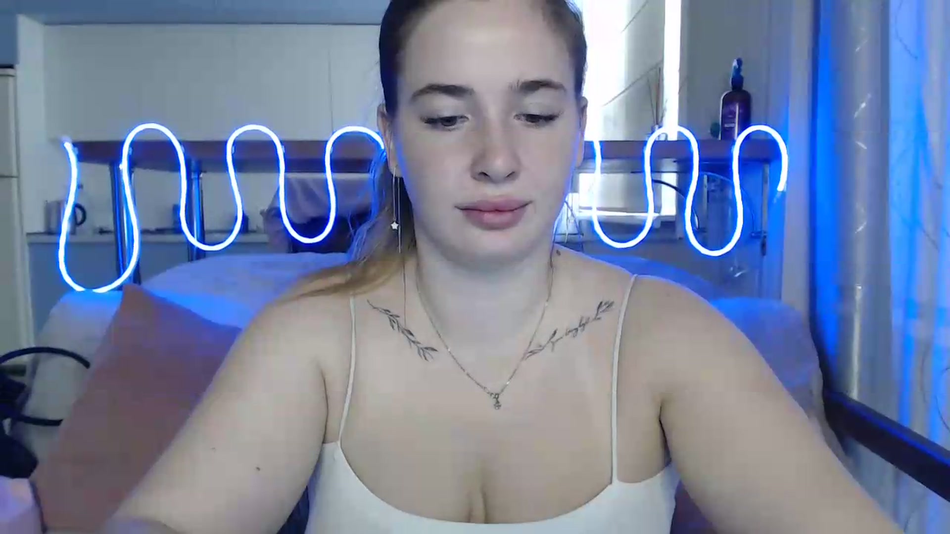 Gallery image thumbnail from Alaya_Wink's myfreecams stream on, 09/25/2026, 09:17 image 12 of 20