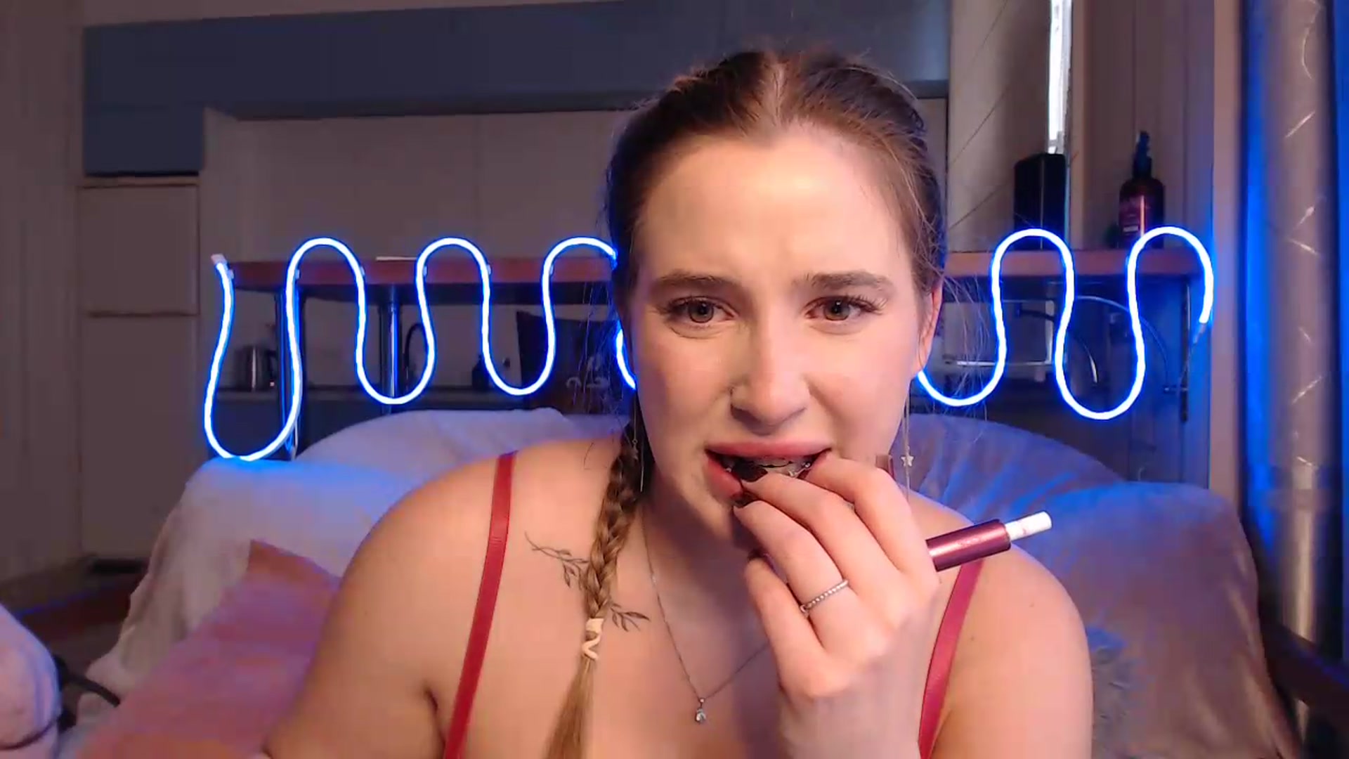 Gallery image thumbnail from Alaya_Wink's myfreecams stream on, 09/25/2026, 15:29 image 13 of 20