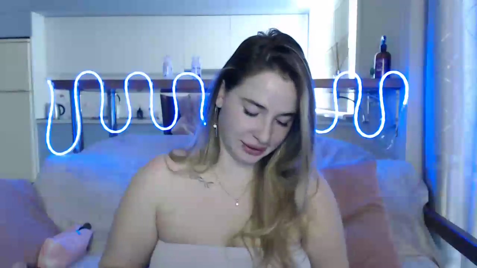 Gallery image thumbnail from Alaya_Wink's myfreecams stream on, 09/27/2026, 09:31 image 9 of 20