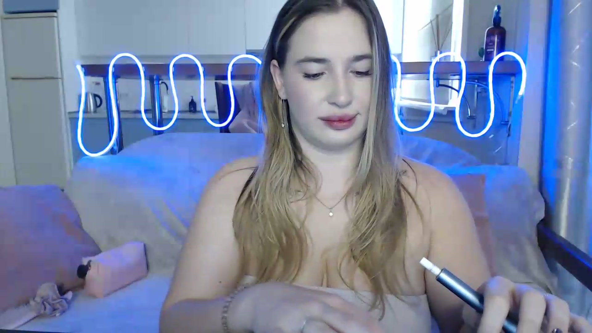 Gallery image thumbnail from Alaya_Wink's myfreecams stream on, 09/27/2026, 11:09 image 10 of 20