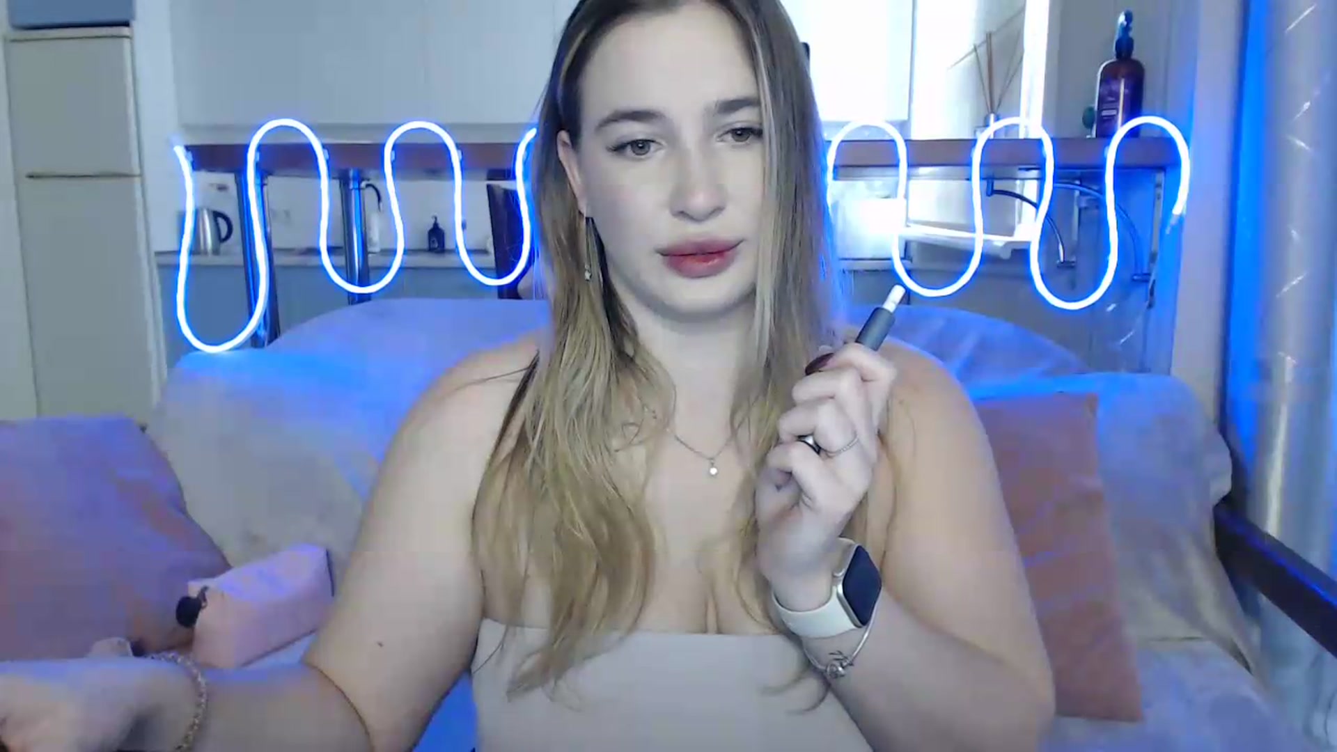 Gallery image thumbnail from Alaya_Wink's myfreecams stream on, 09/27/2026, 11:09 image 9 of 20