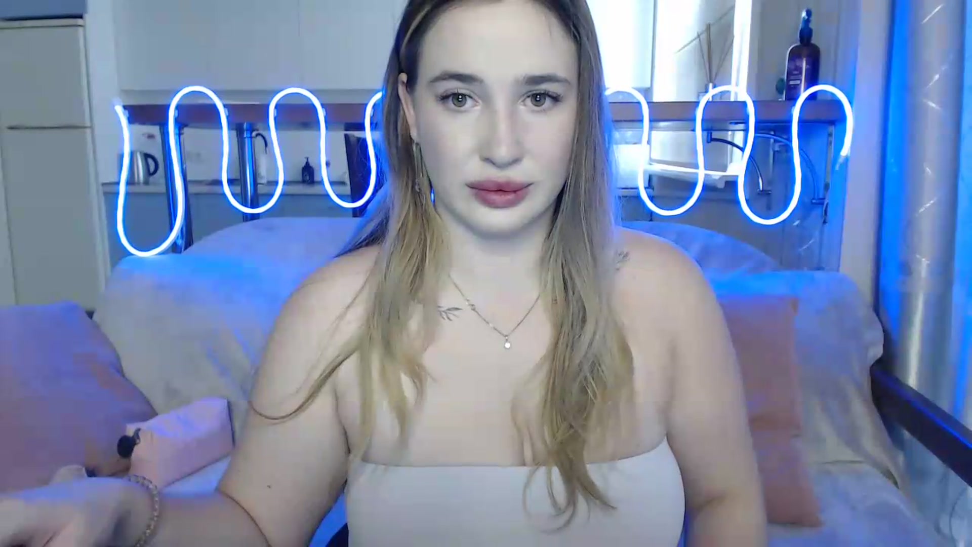 Gallery image thumbnail from Alaya_Wink's myfreecams stream on, 09/27/2026, 11:54 image 6 of 20