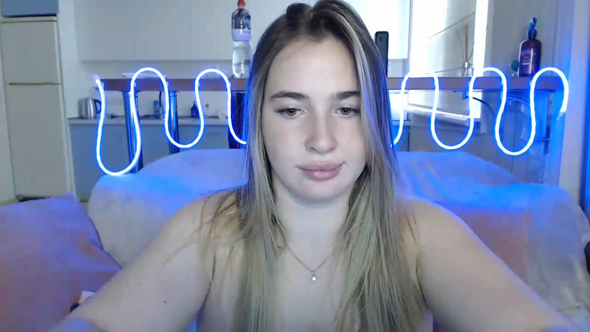 Gallery image thumbnail from Alaya_Wink's myfreecams stream on, 09/28/2026, 10:54 image 7 of 20