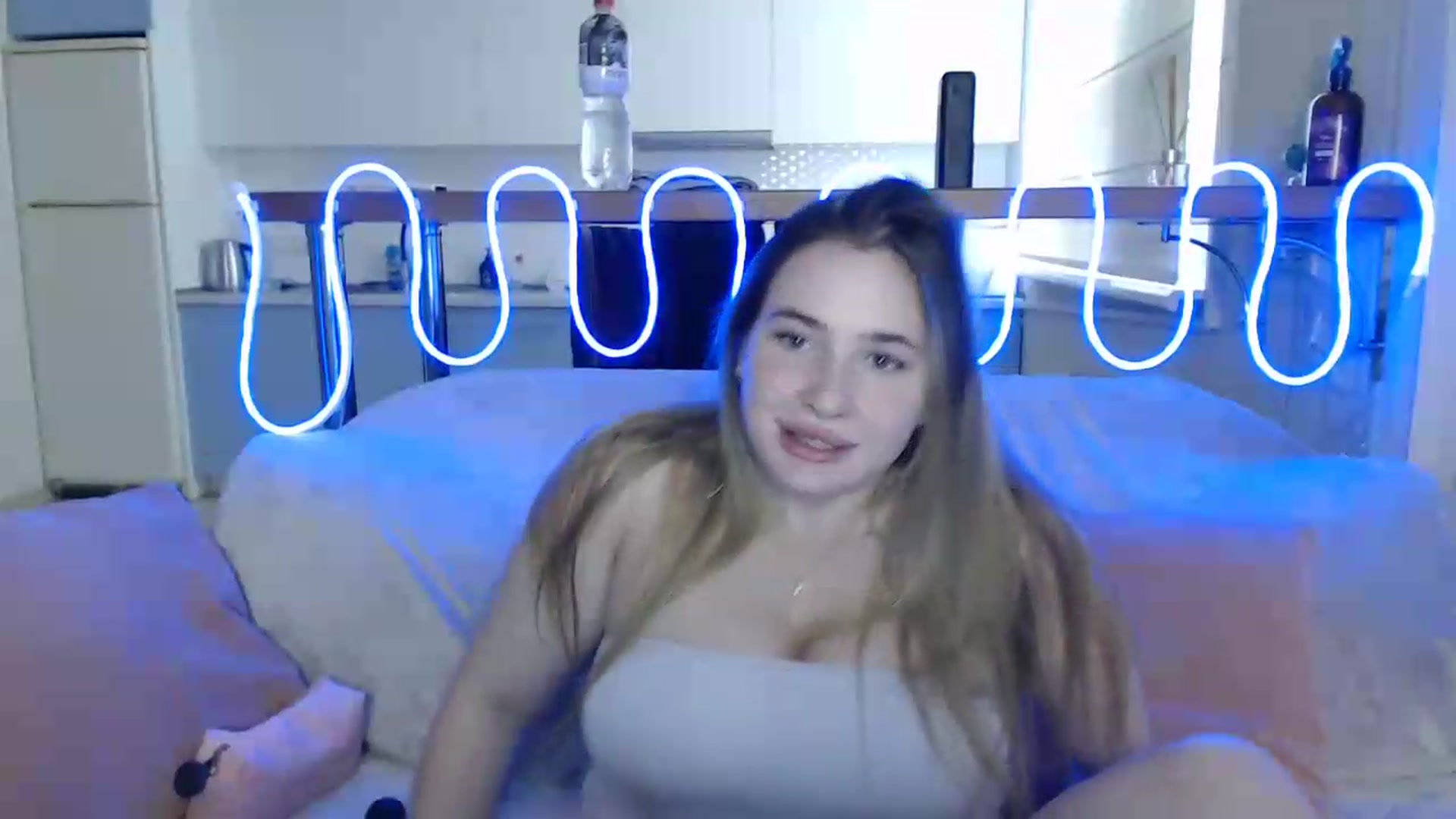 Gallery image thumbnail from Alaya_Wink's myfreecams stream on, 09/28/2026, 11:21 image 18 of 20