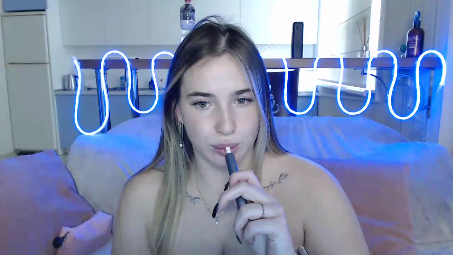 Gallery image thumbnail from Alaya_Wink's myfreecams stream on, 09/28/2026, 11:21 image 7 of 20