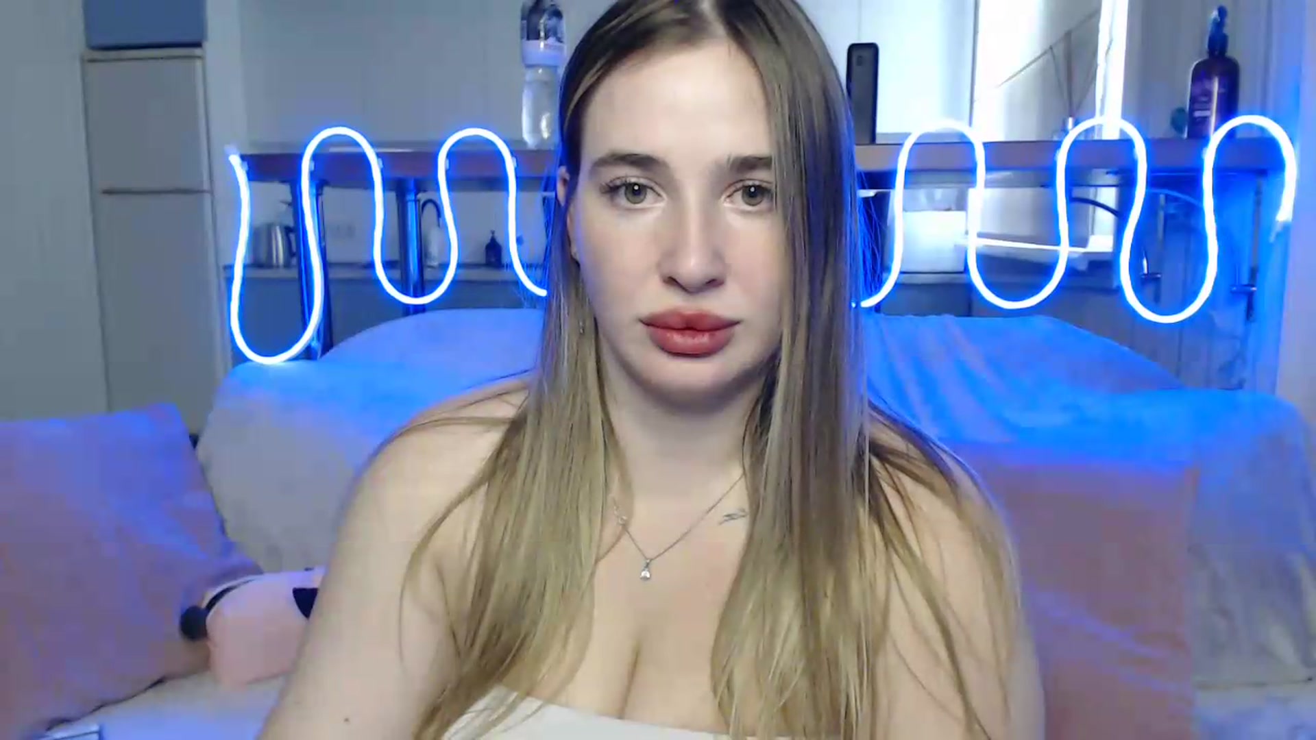 Gallery image thumbnail from Alaya_Wink's myfreecams stream on, 09/28/2026, 13:20 image 11 of 20