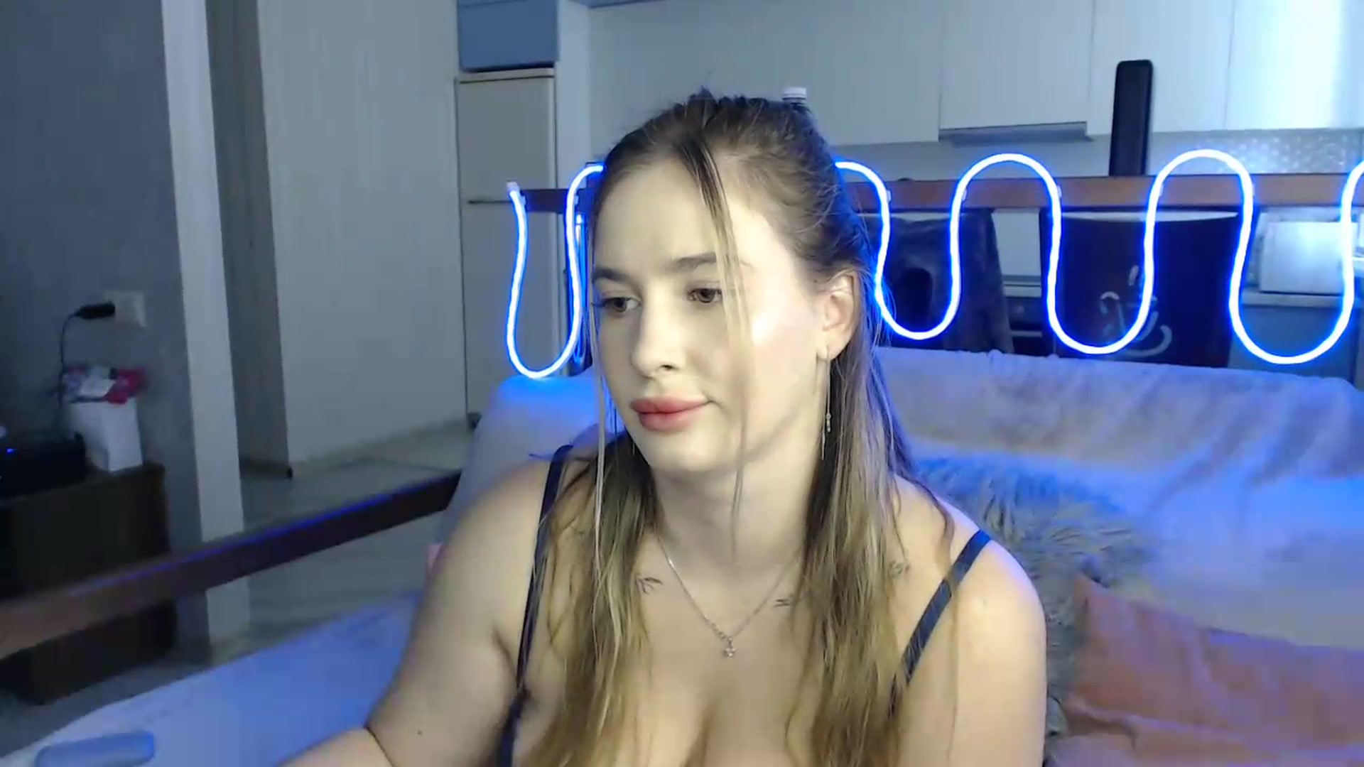 Gallery image thumbnail from Alaya_Wink's myfreecams stream on, 09/29/2026, 11:56 image 15 of 20