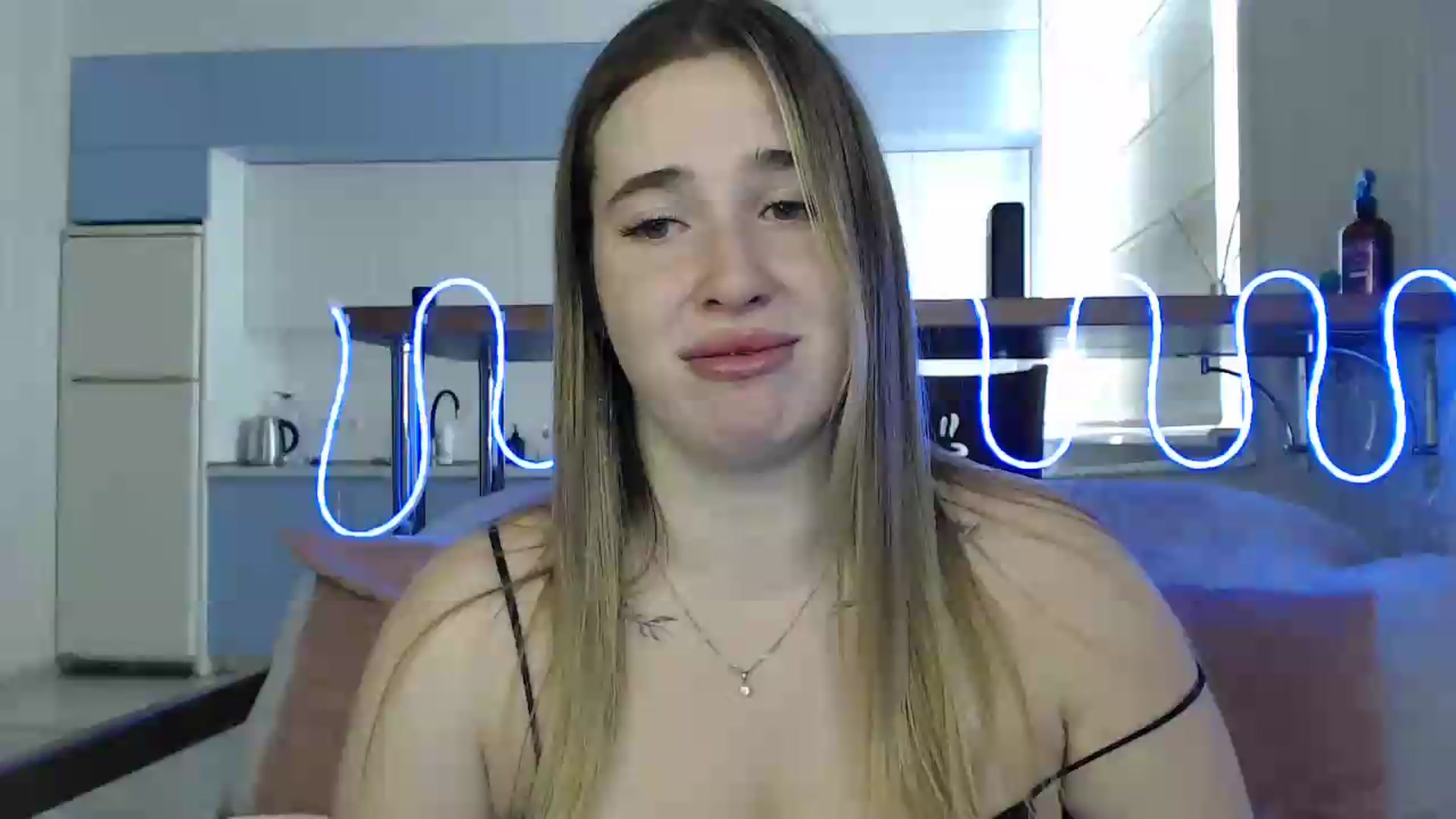 Gallery image thumbnail from Alaya_Wink's myfreecams stream on, 09/30/2026, 10:28 image 1 of 20