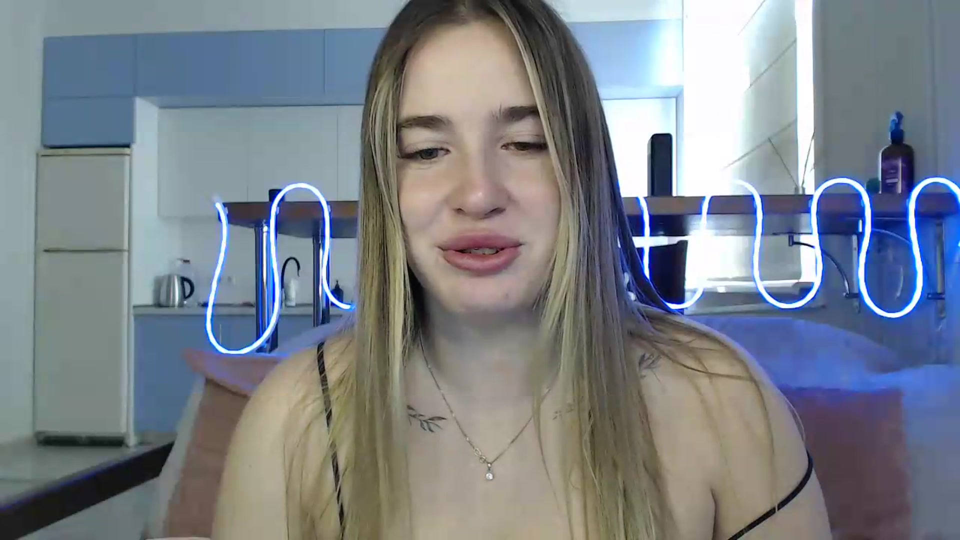 Gallery image thumbnail from Alaya_Wink's myfreecams stream on, 09/30/2026, 10:28 image 4 of 20