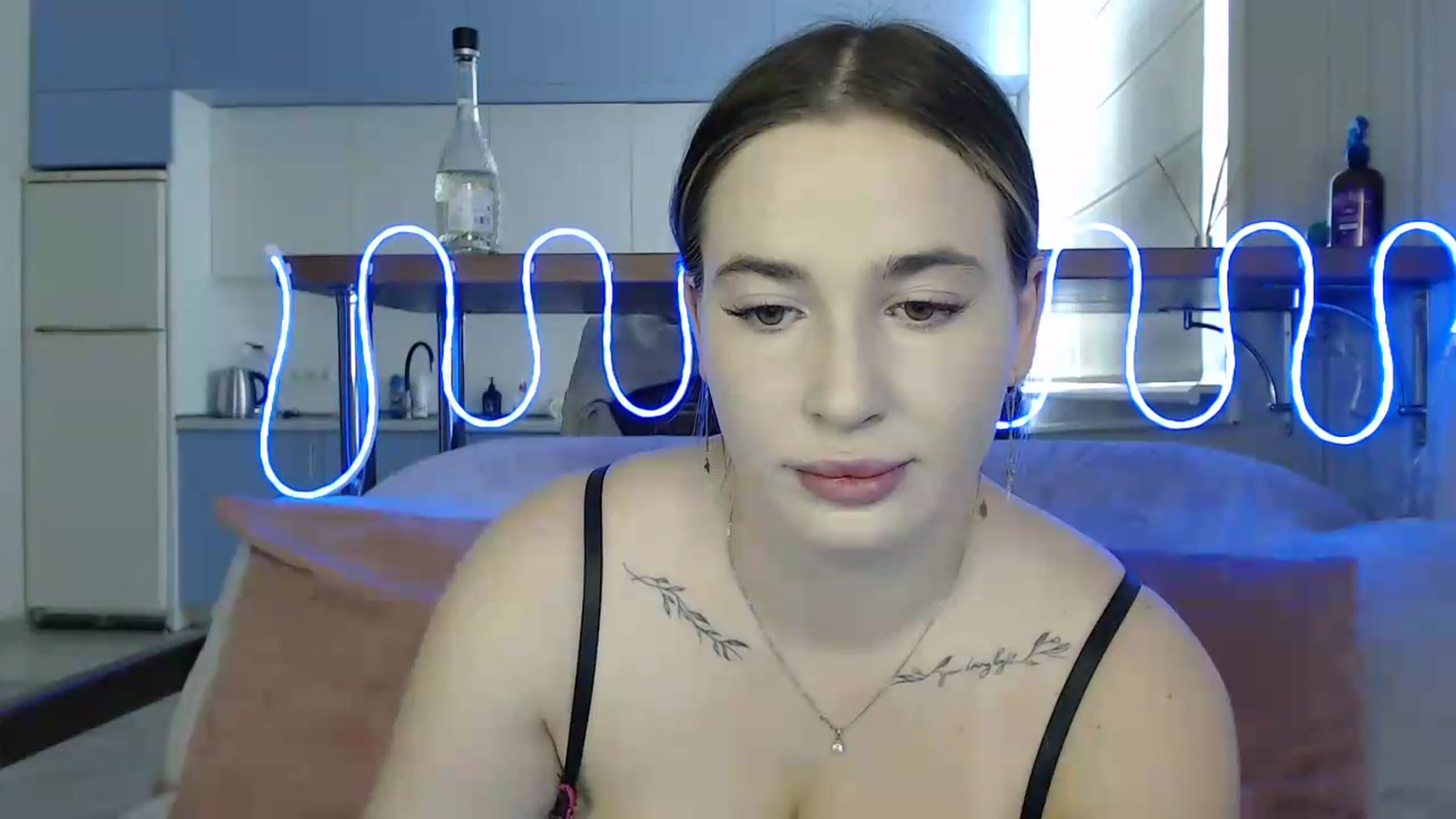 Gallery image thumbnail from Alaya_Wink's myfreecams stream on, 09/30/2026, 10:28 image 14 of 20