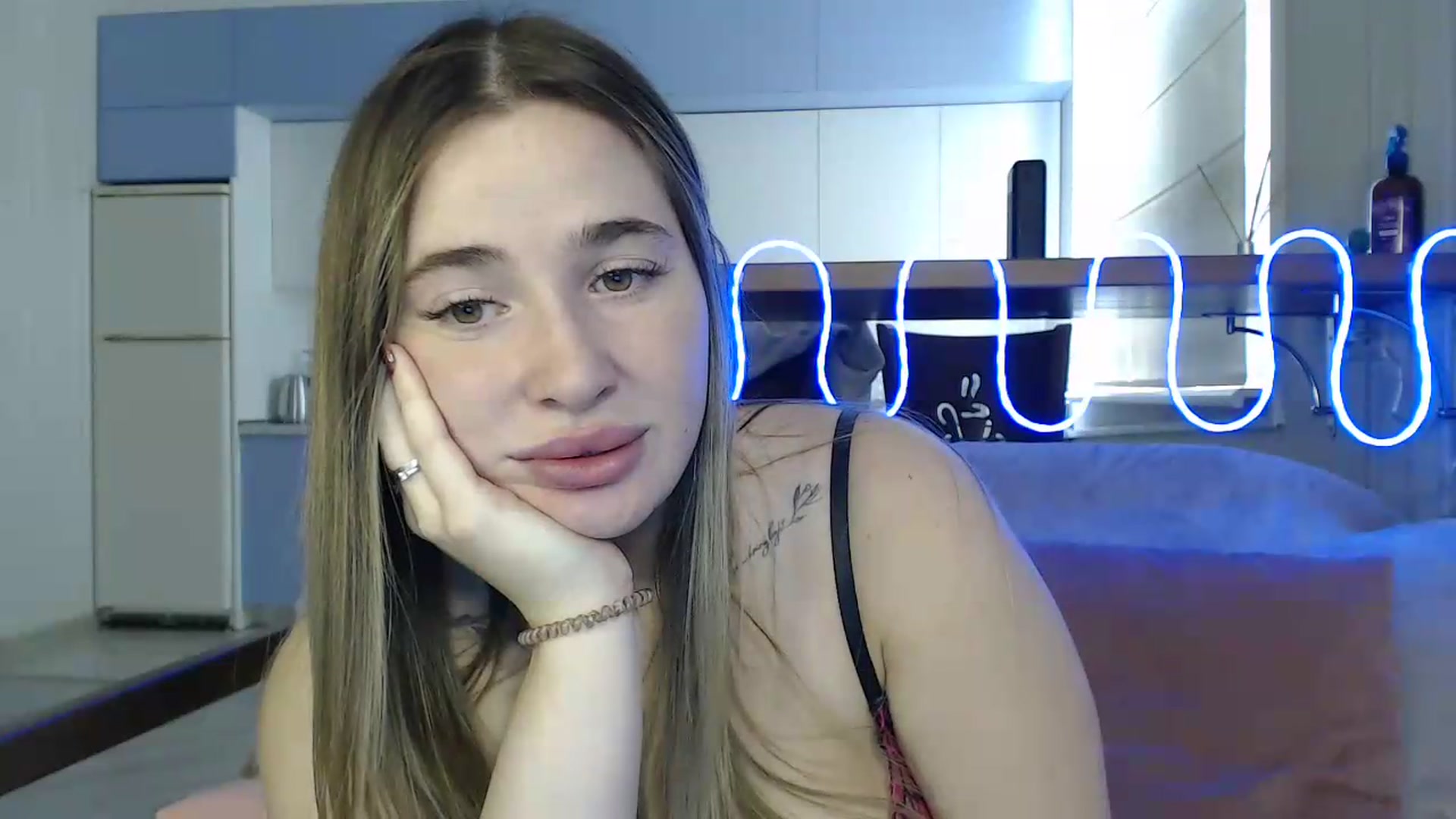 Gallery image thumbnail from Alaya_Wink's myfreecams stream on, 09/30/2026, 10:28 image 11 of 20