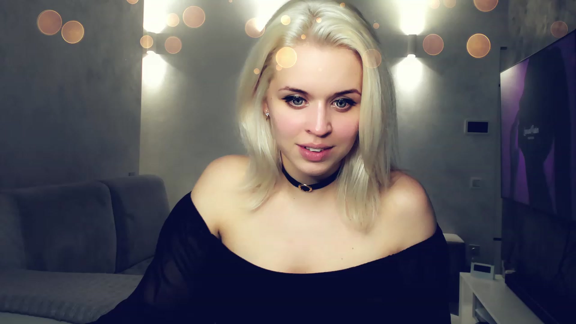 Gallery image thumbnail from AleXXXaKiss's myfreecams stream on, 12/31/2022, 22:28 image 20 of 20