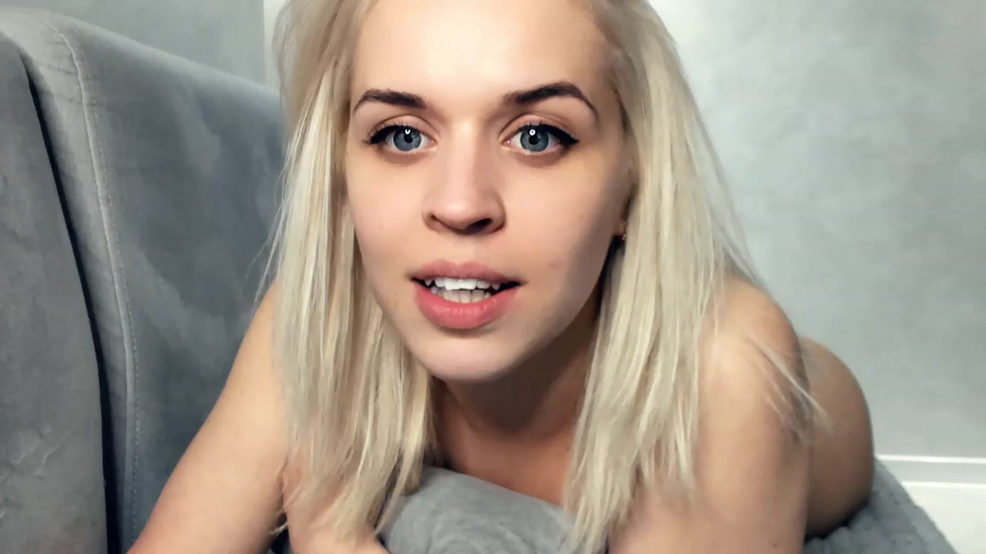 Gallery image thumbnail from AleXXXaKiss's myfreecams stream on, 04/16/2023, 21:24 image 7 of 20