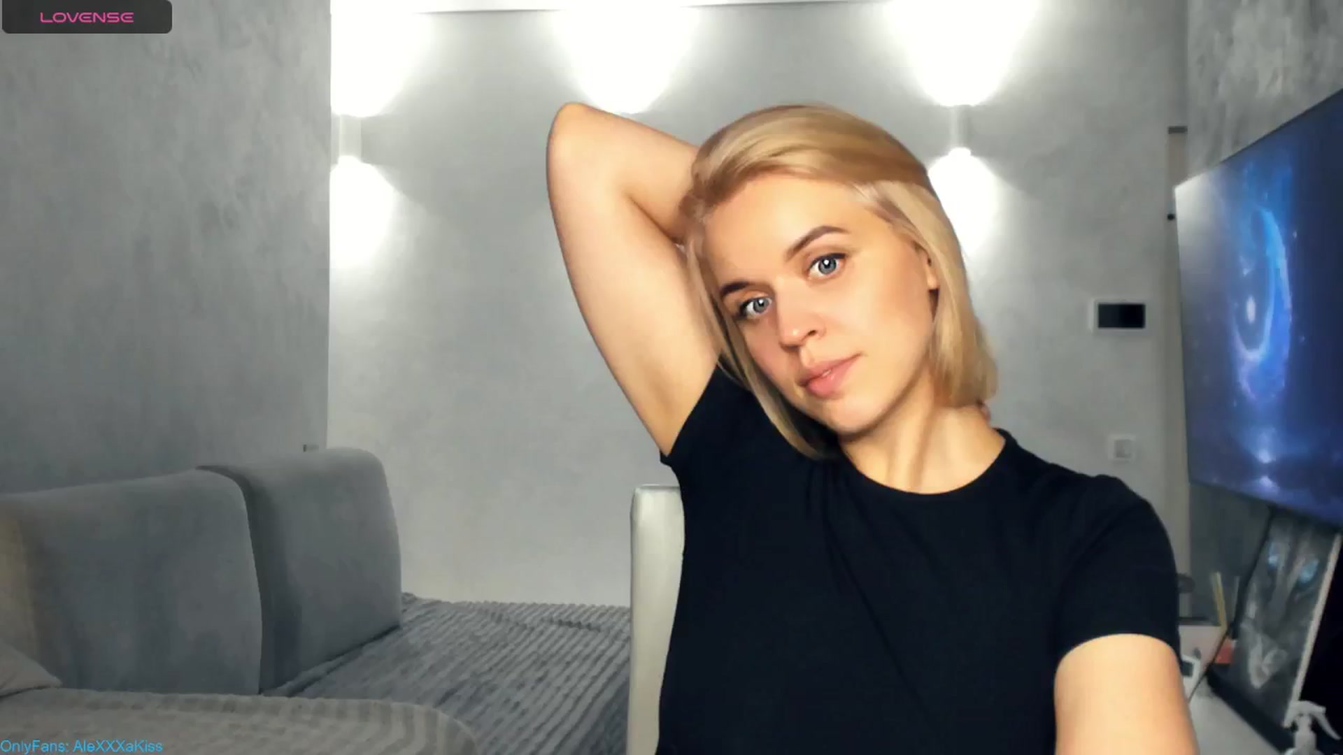 Gallery image thumbnail from AleXXXaKiss's myfreecams stream on, 08/23/2024, 20:54 image 12 of 20