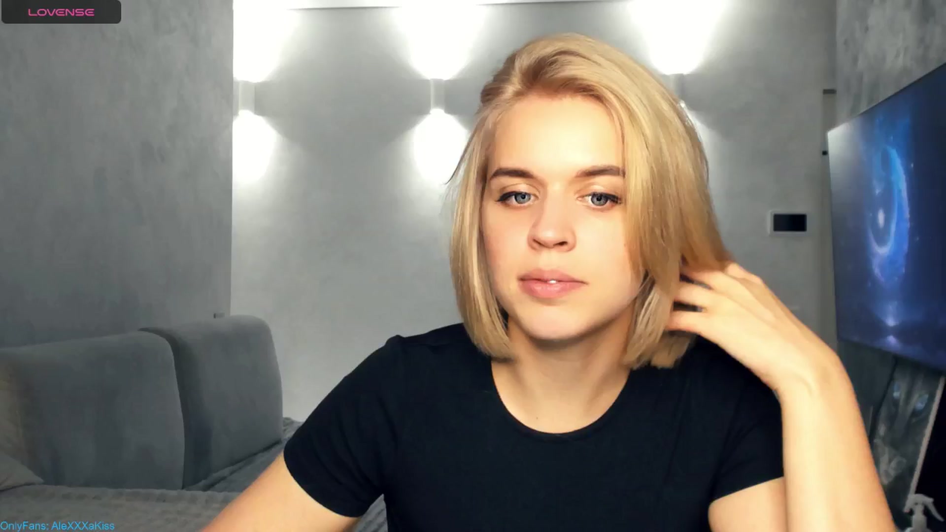 Gallery image thumbnail from AleXXXaKiss's myfreecams stream on, 08/23/2024, 20:54 image 18 of 20
