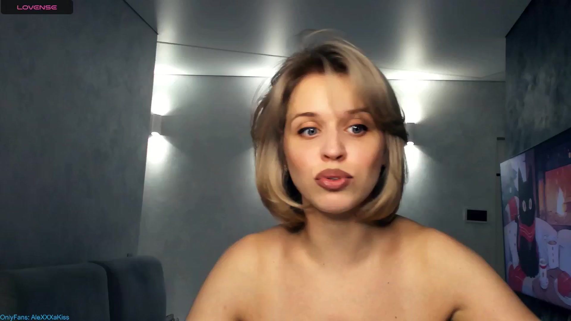 Gallery image thumbnail from AleXXXaKiss's myfreecams stream on, 12/14/2024, 21:10 image 18 of 20