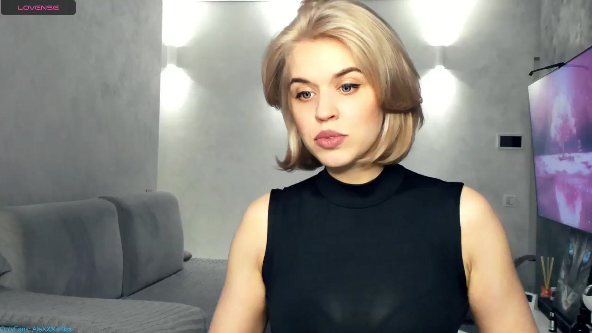 Gallery image thumbnail from AleXXXaKiss's myfreecams stream on, 02/16/2025, 15:31 image 10 of 20