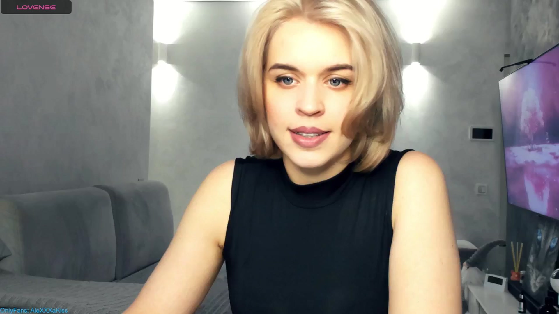 Gallery image thumbnail from AleXXXaKiss's myfreecams stream on, 02/16/2025, 15:31 image 8 of 20