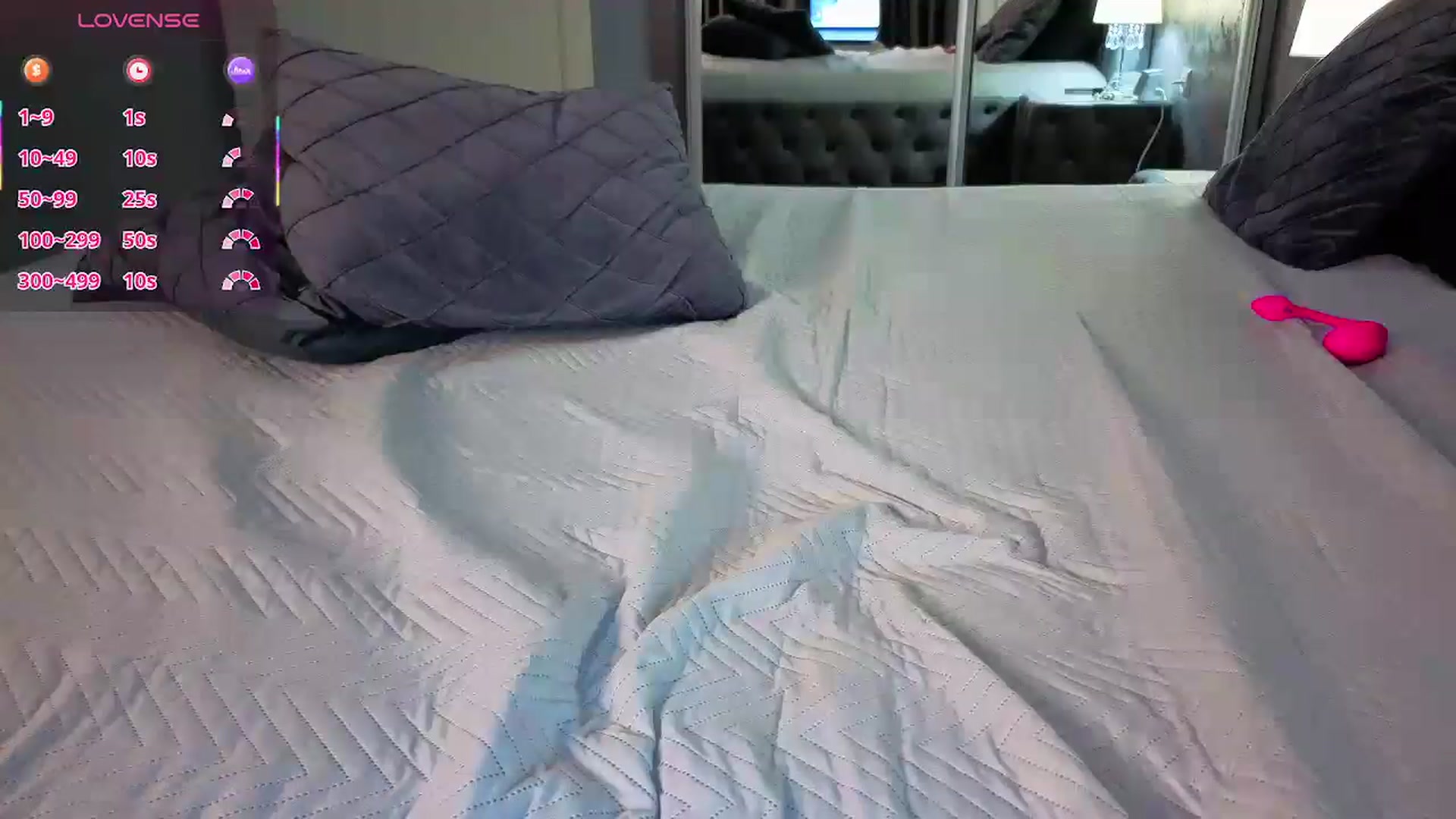Gallery image thumbnail from Ale_xA's myfreecams stream on, 11/18/2025, 02:02 image 12 of 20
