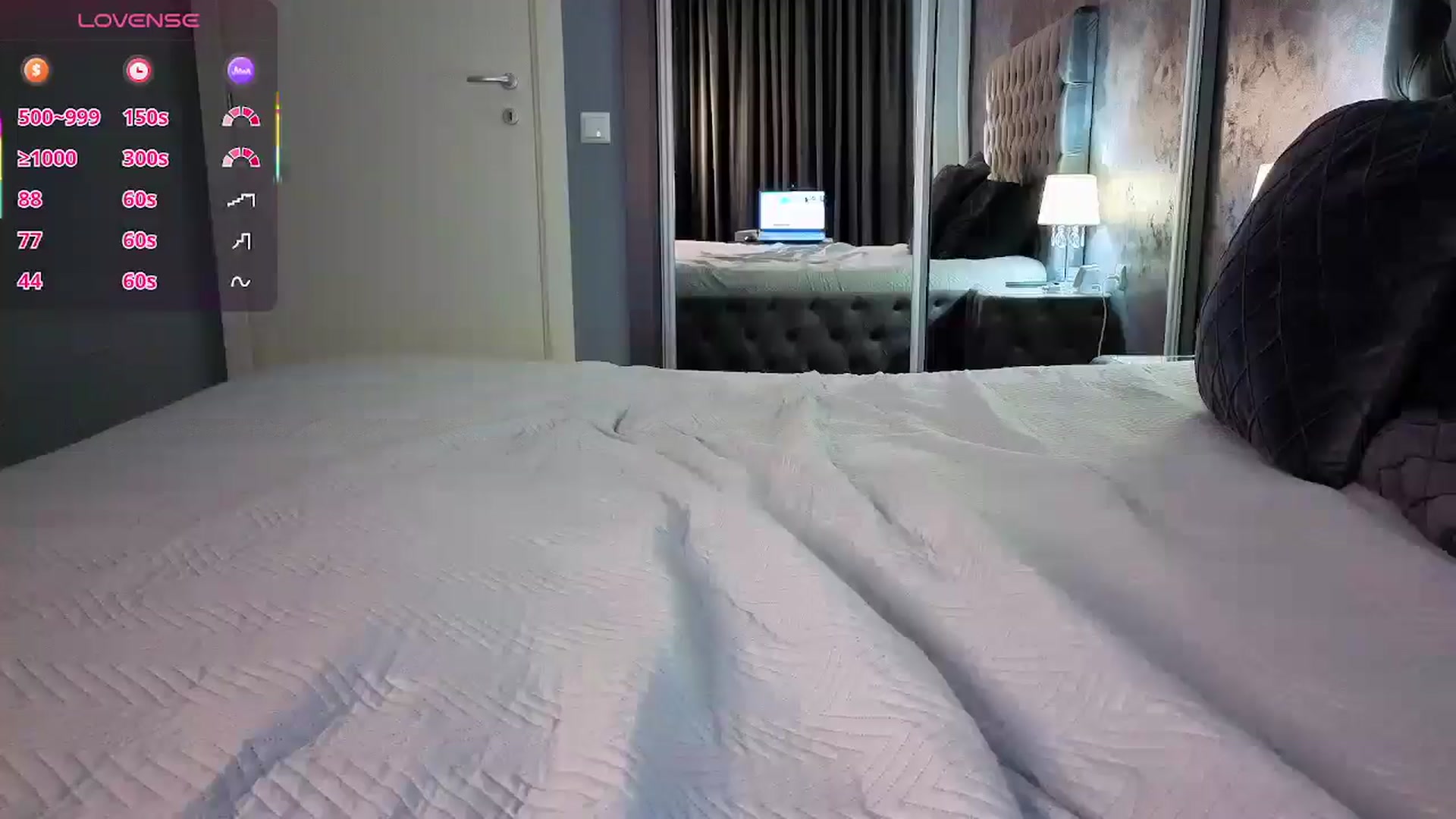 Gallery image thumbnail from Ale_xA's myfreecams stream on, 11/25/2025, 07:39 image 20 of 20