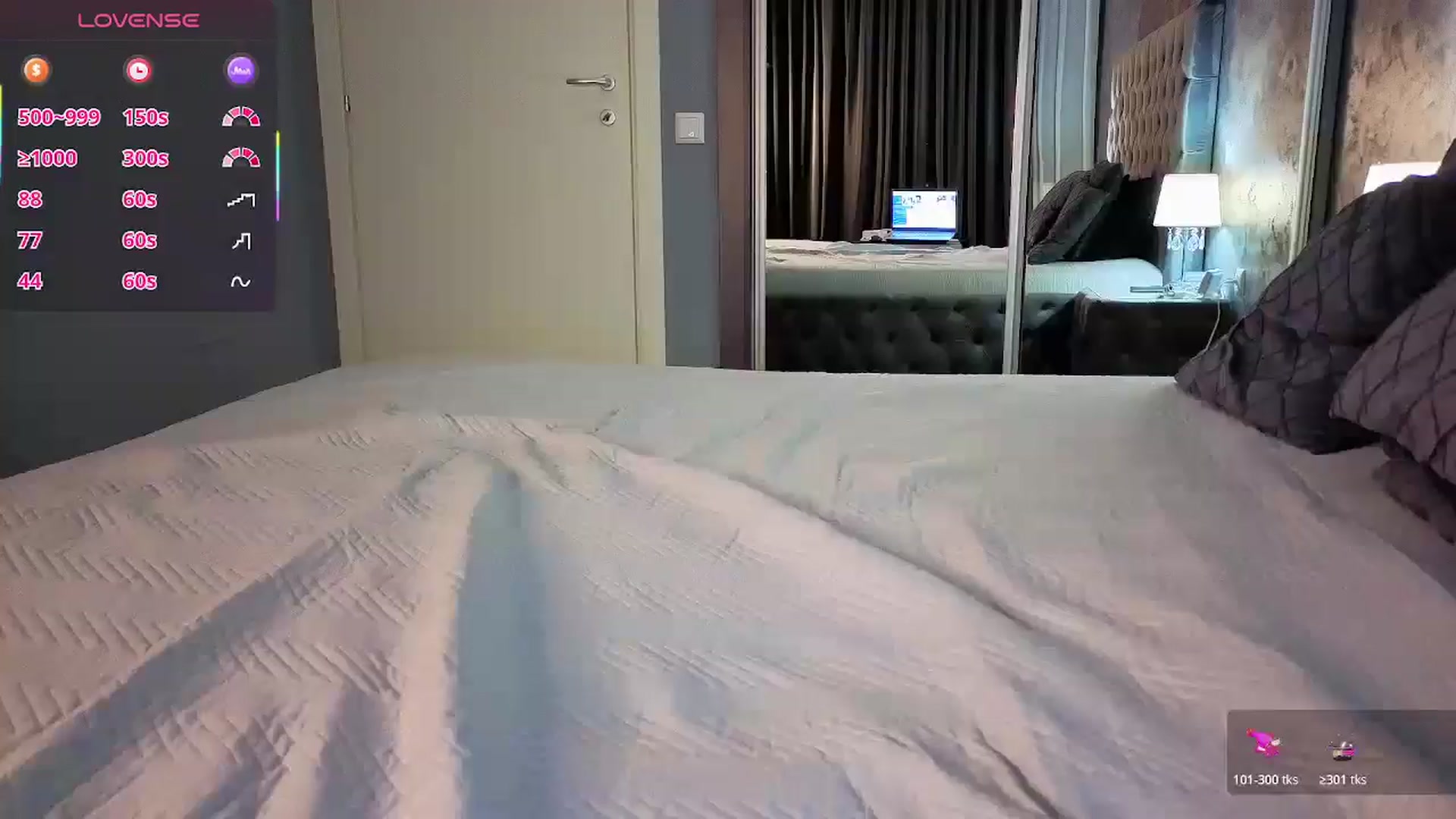 Gallery image thumbnail from Ale_xA's myfreecams stream on, 11/29/2025, 02:46 image 18 of 20