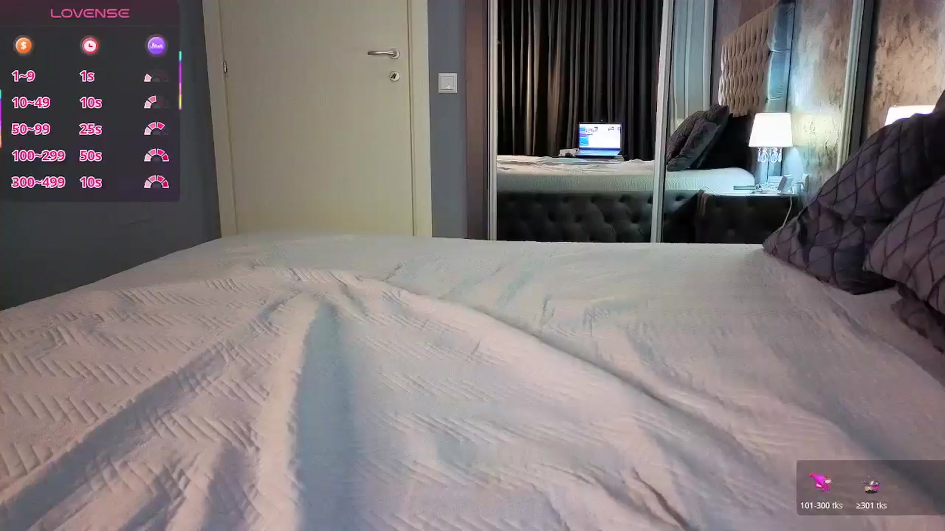 Gallery image thumbnail from Ale_xA's myfreecams stream on, 11/29/2025, 02:46 image 19 of 20