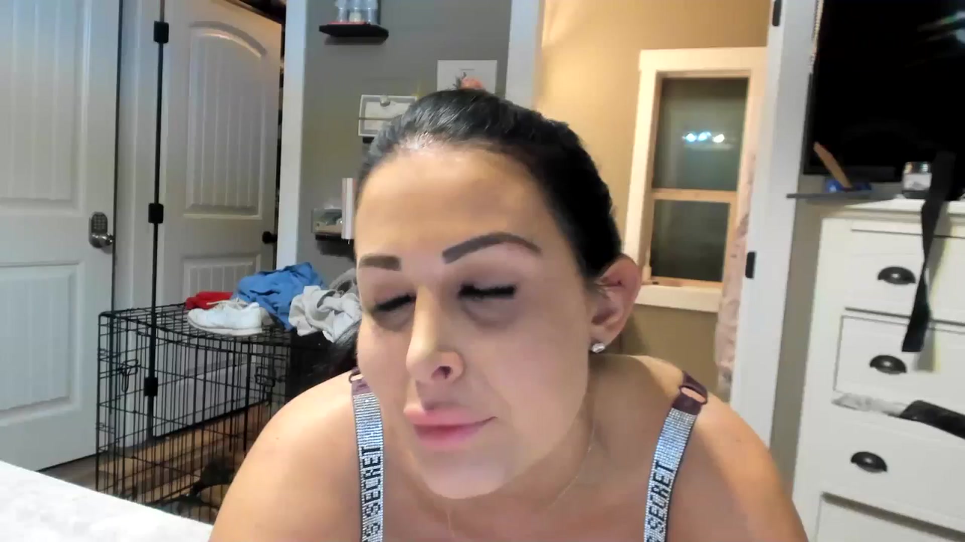 Gallery image thumbnail from AleahJasmine's myfreecams stream on, 02/16/2024, 04:02 image 1 of 20