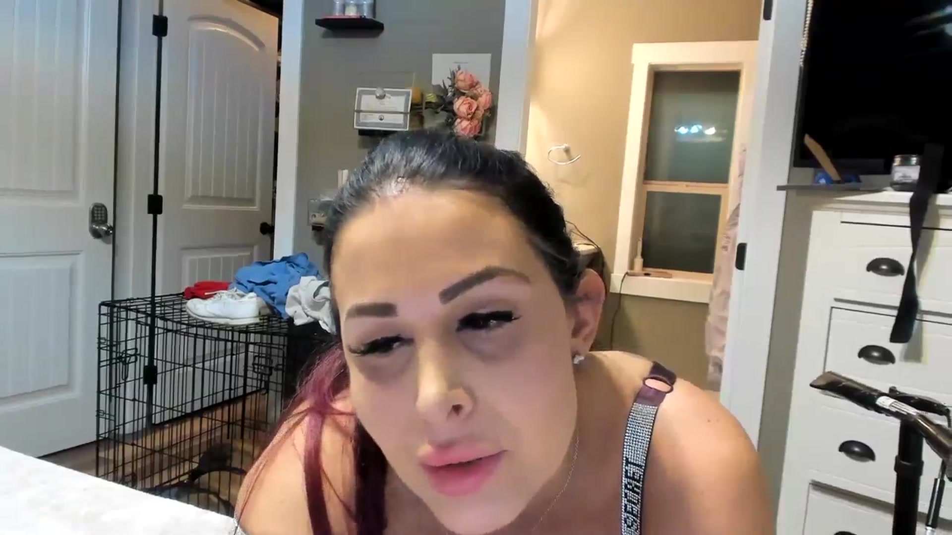 Gallery image thumbnail from AleahJasmine's myfreecams stream on, 02/16/2024, 04:02 image 9 of 20