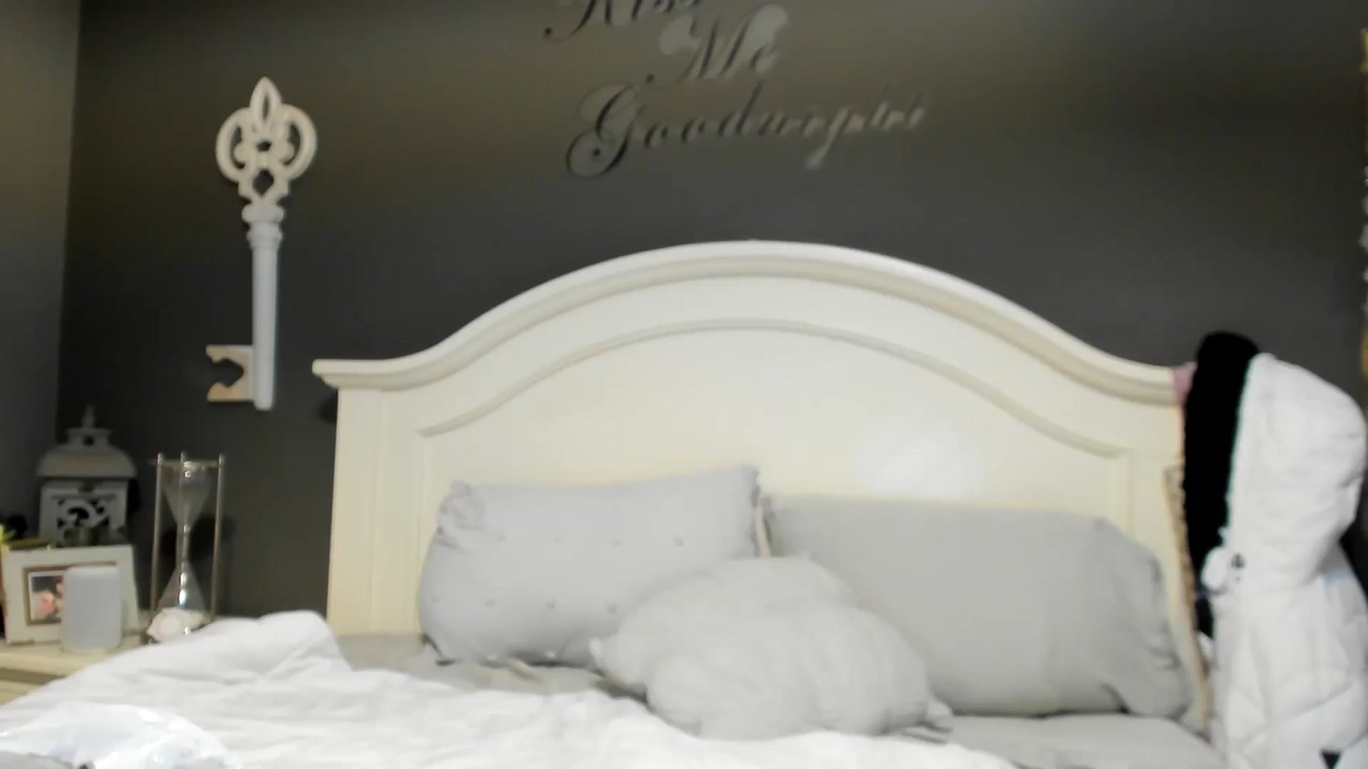 Gallery image thumbnail from AleahJasmine's myfreecams stream on, 02/18/2024, 04:13 image 5 of 20