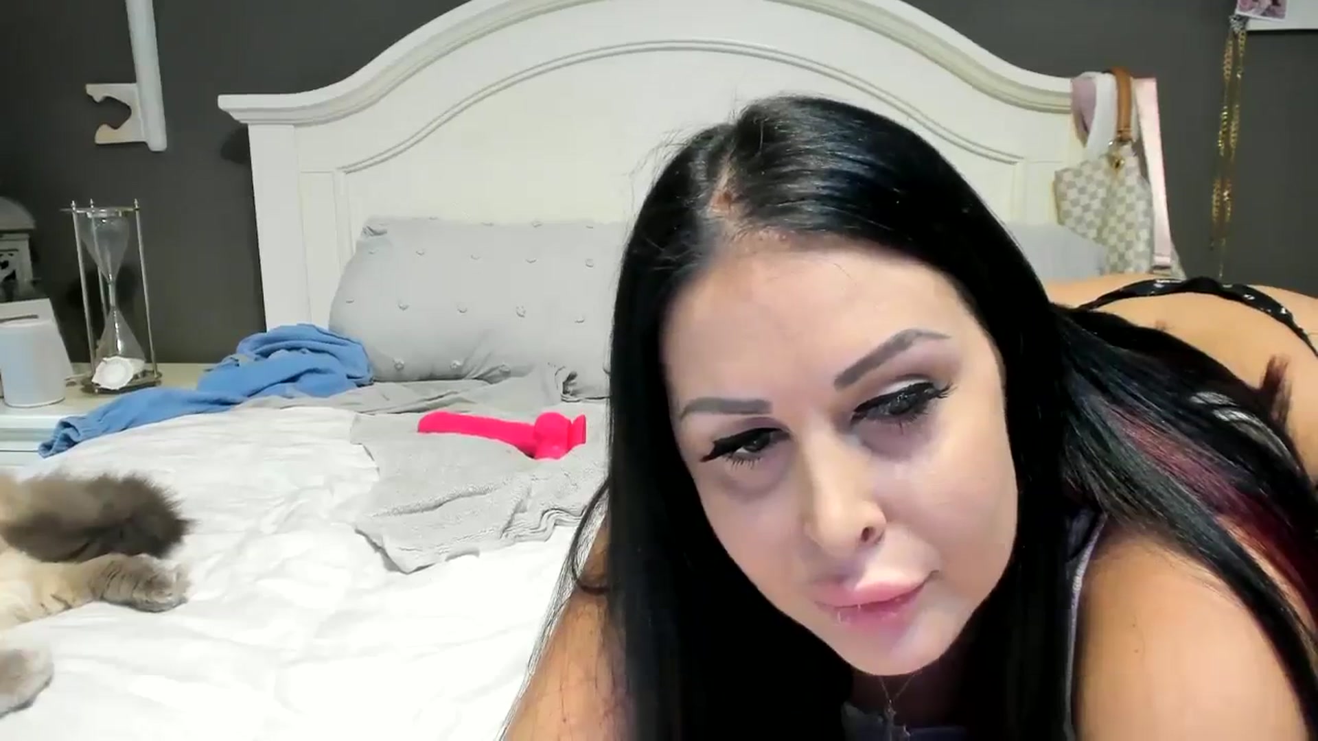 Gallery image thumbnail from AleahJasmine's myfreecams stream on, 02/18/2024, 23:05 image 18 of 20