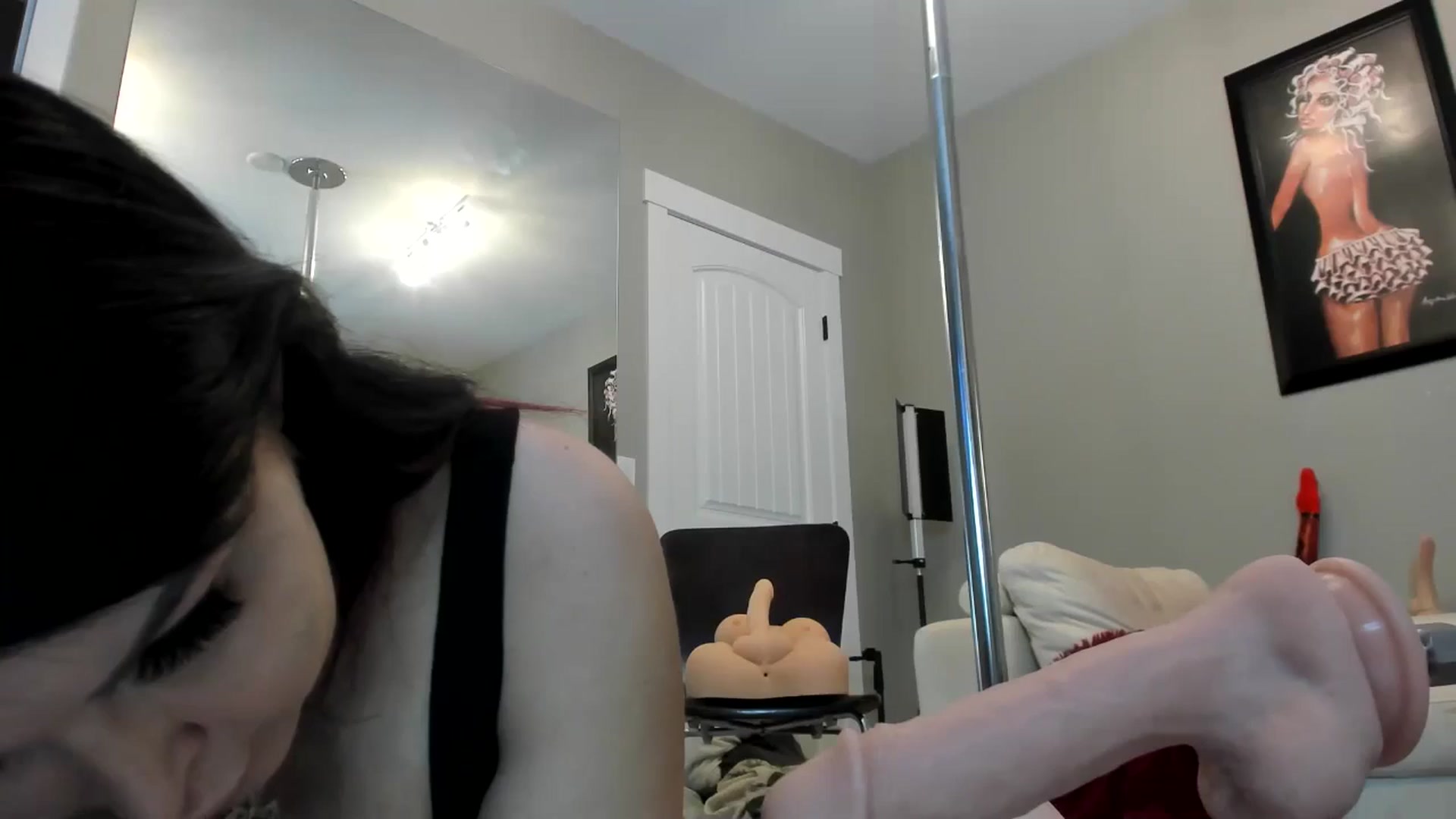 Gallery image thumbnail from AleahJasmine's myfreecams stream on, 12/15/2024, 22:30 image 1 of 20