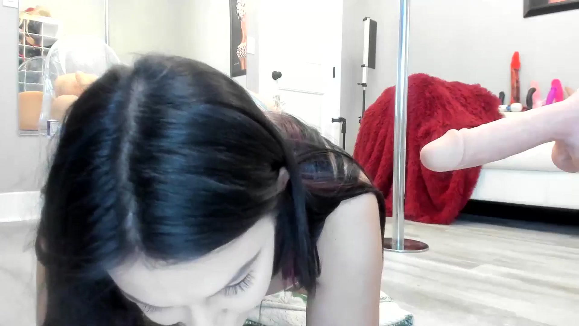 Gallery image thumbnail from AleahJasmine's myfreecams stream on, 07/10/2025, 18:46 image 13 of 20
