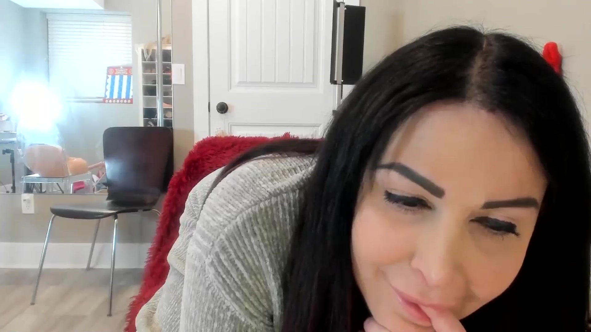 Gallery image thumbnail from AleahJasmine's myfreecams stream on, 09/25/2025, 04:43 image 14 of 20